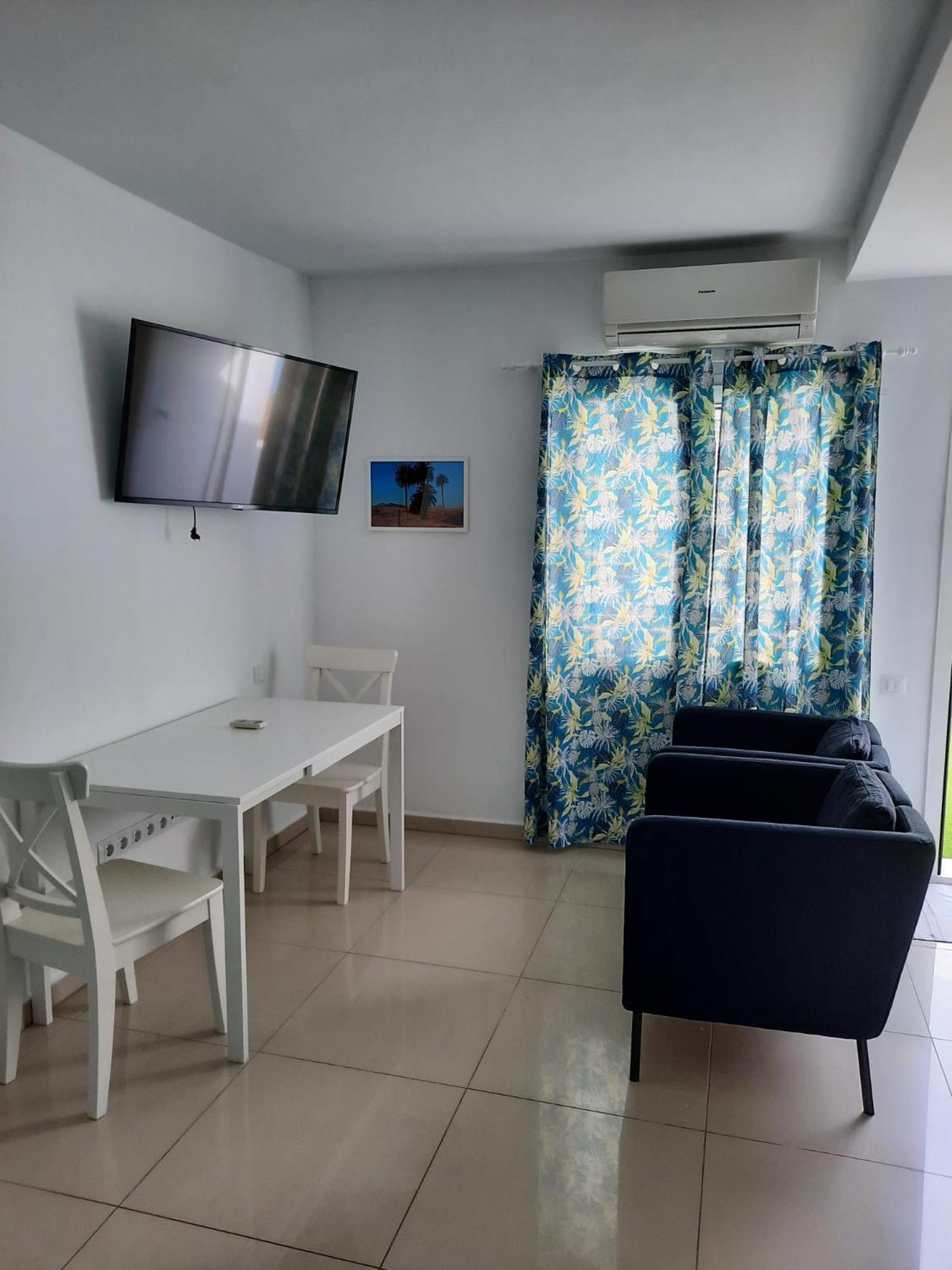 Estudio con Balcón