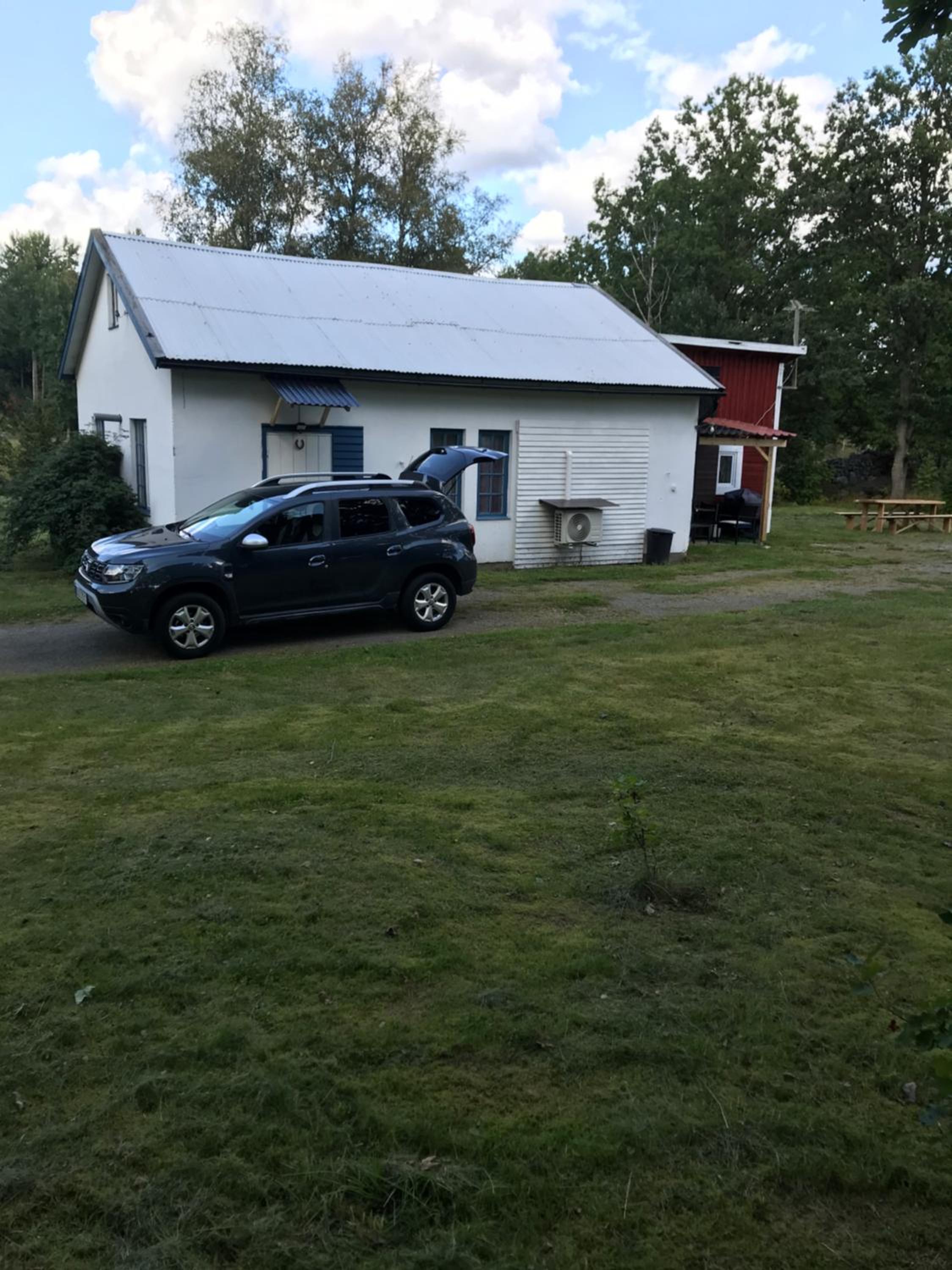 Three-Bedroom House - Photo 35
