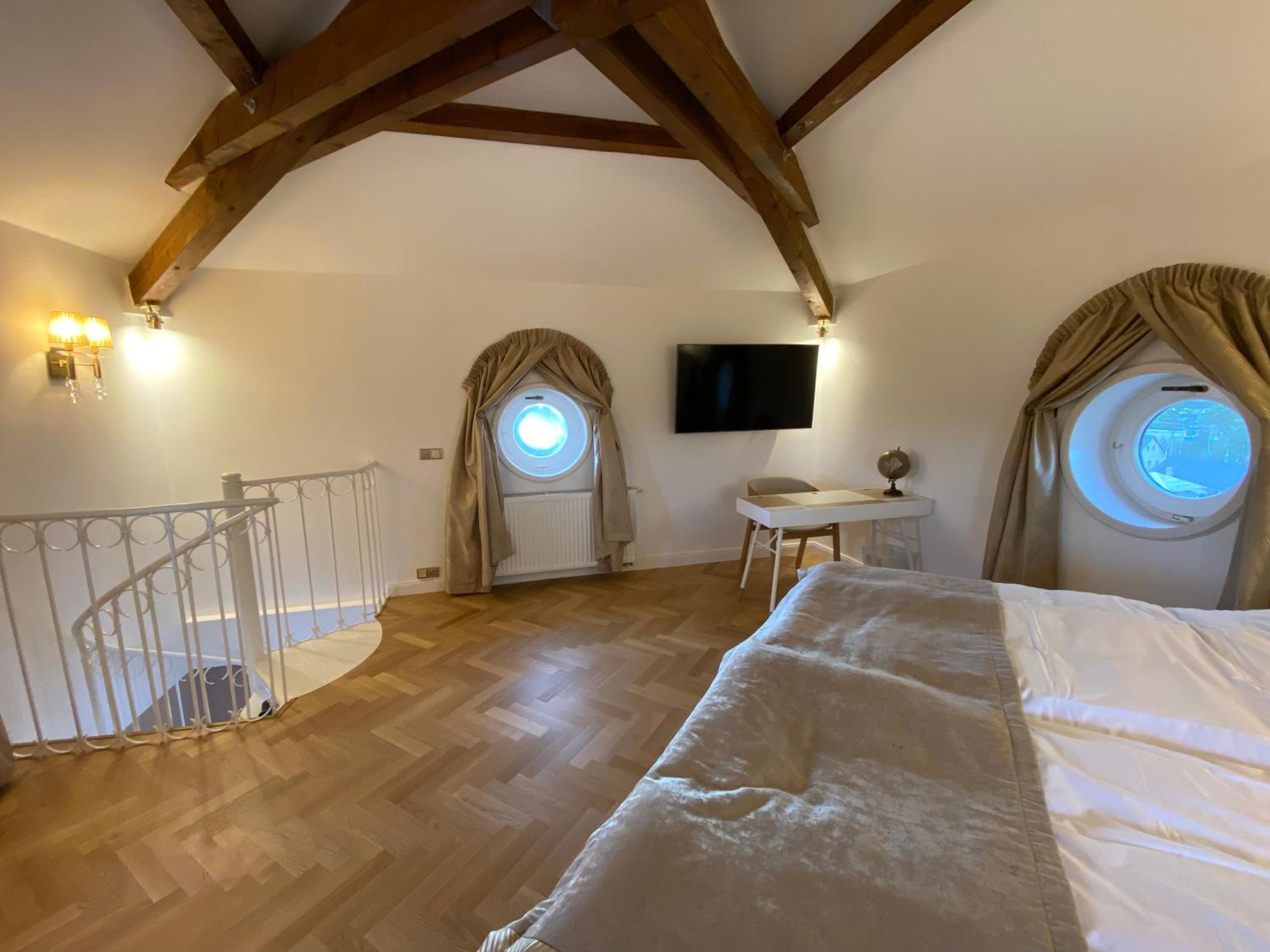 Two-Bedroom Suite photo 2