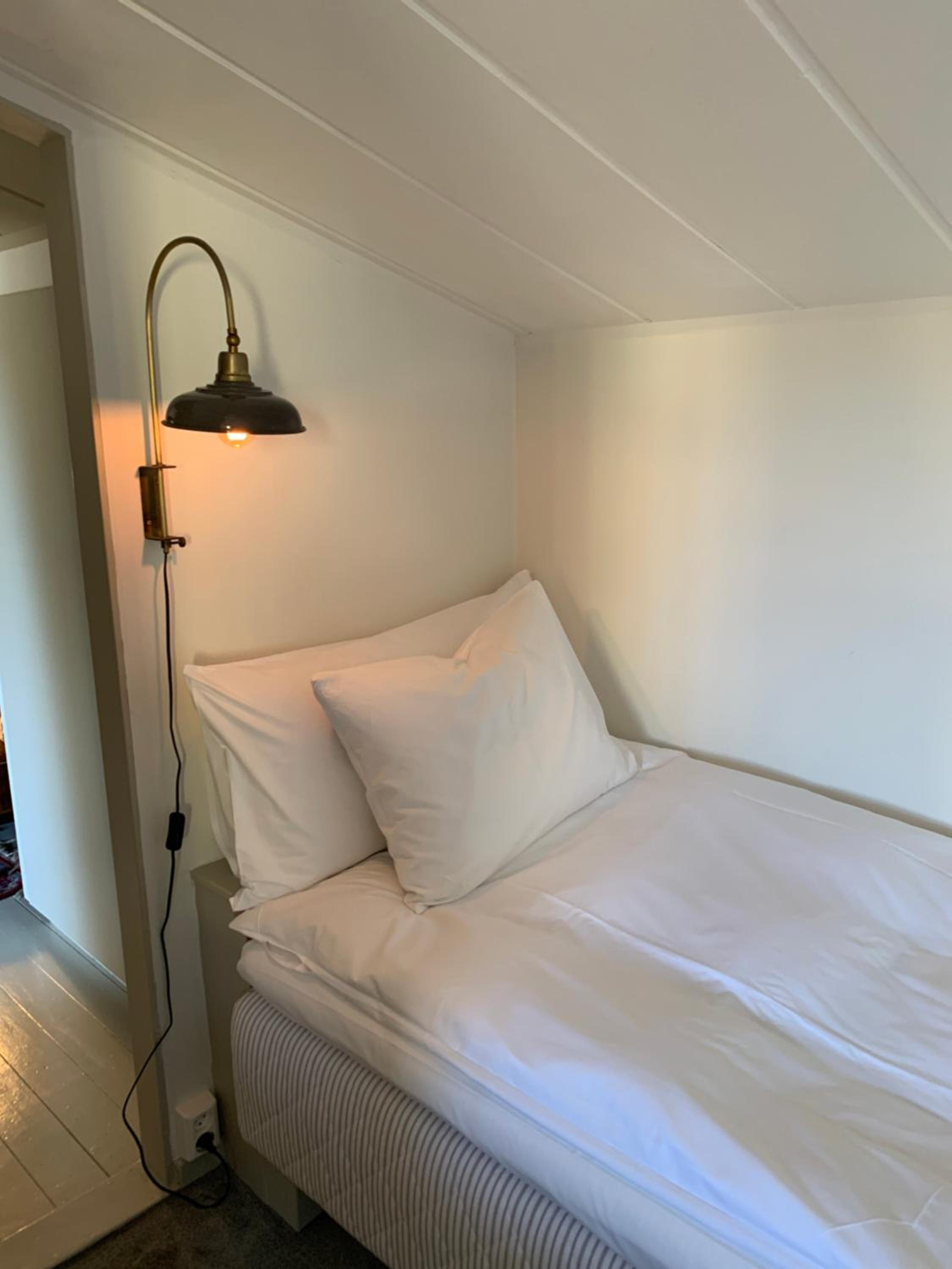 Twin Room with Pool View photo 1