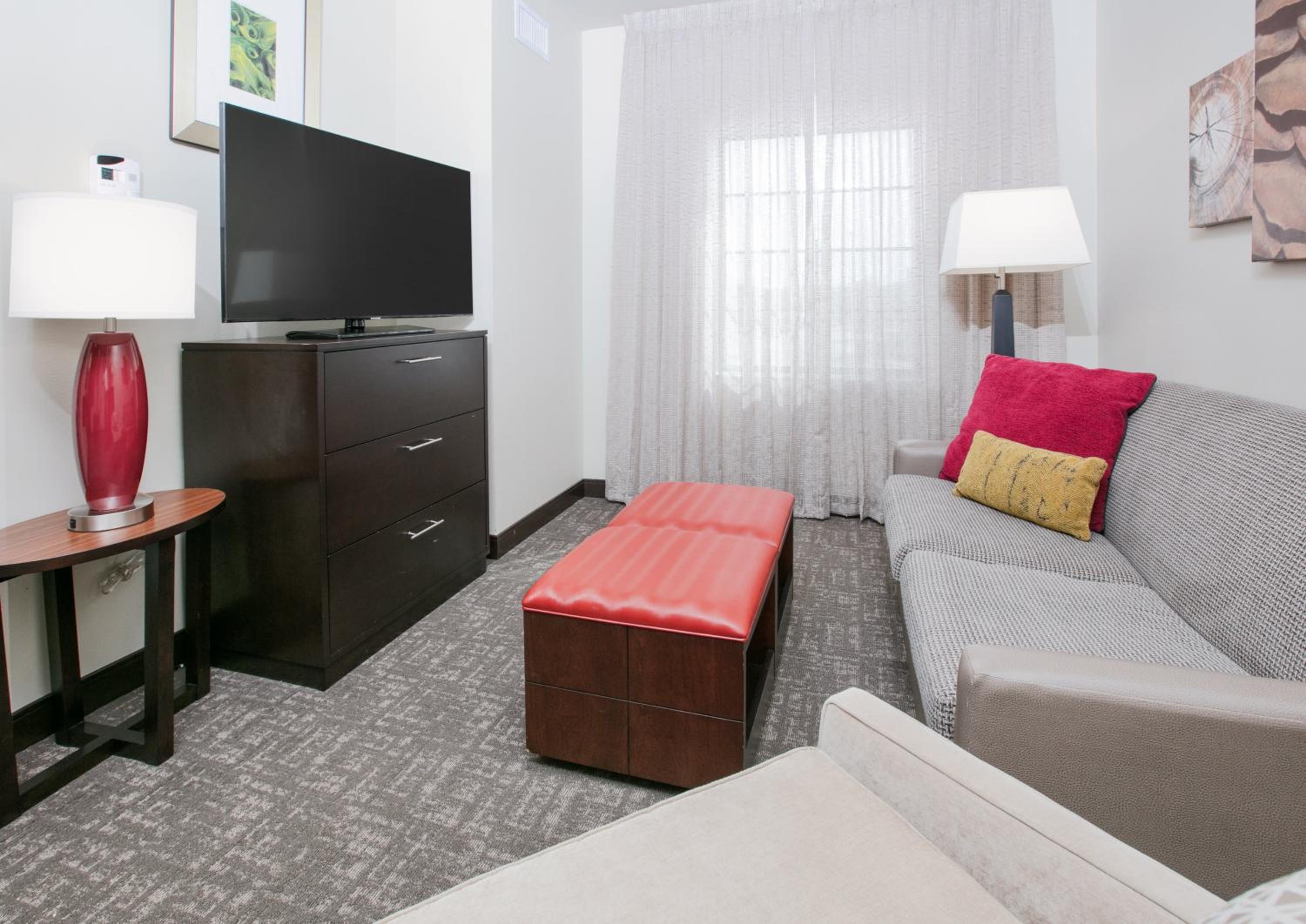 Studio Suite - Photo 16