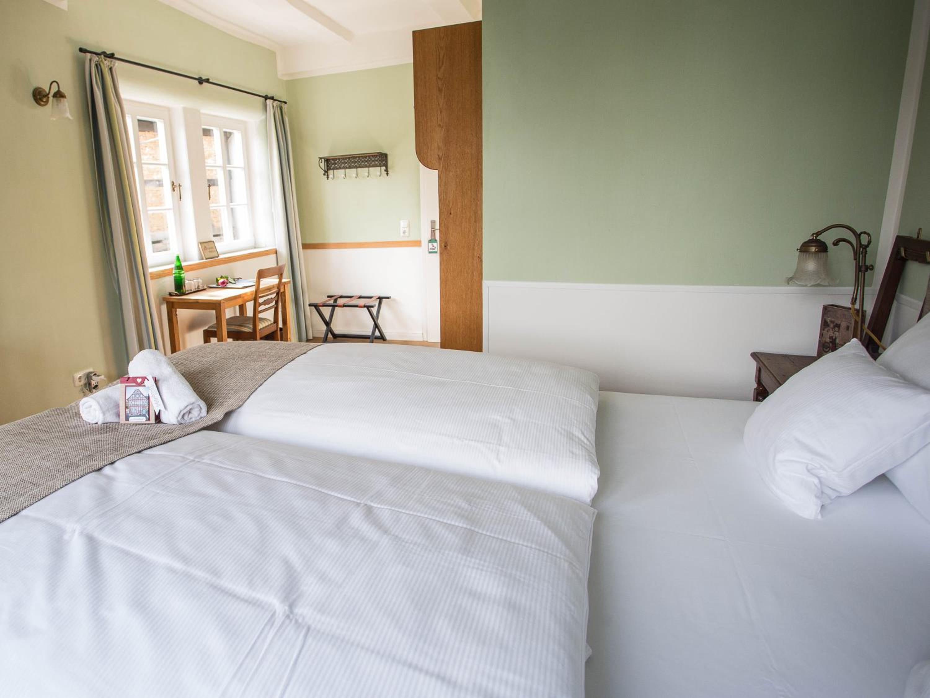 Double Room - Photo 5