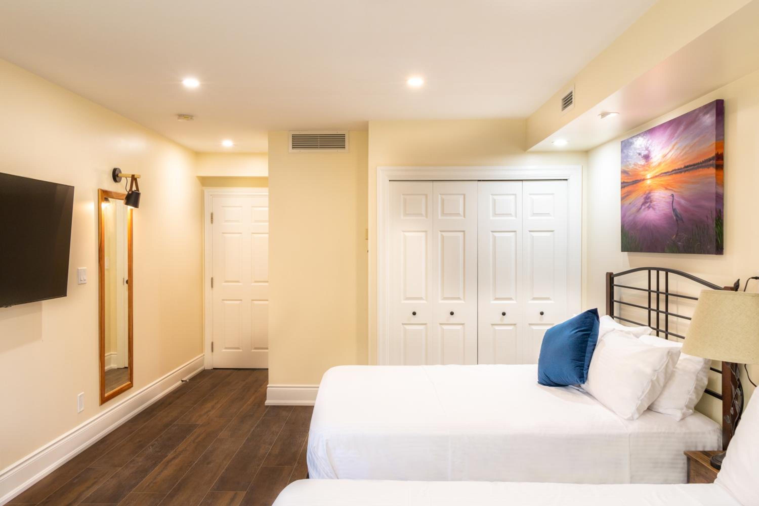 Deluxe Quadruple Room