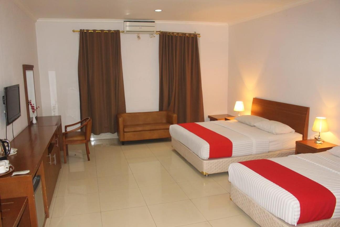 Superior Double Room with Two Double Beds photo 2