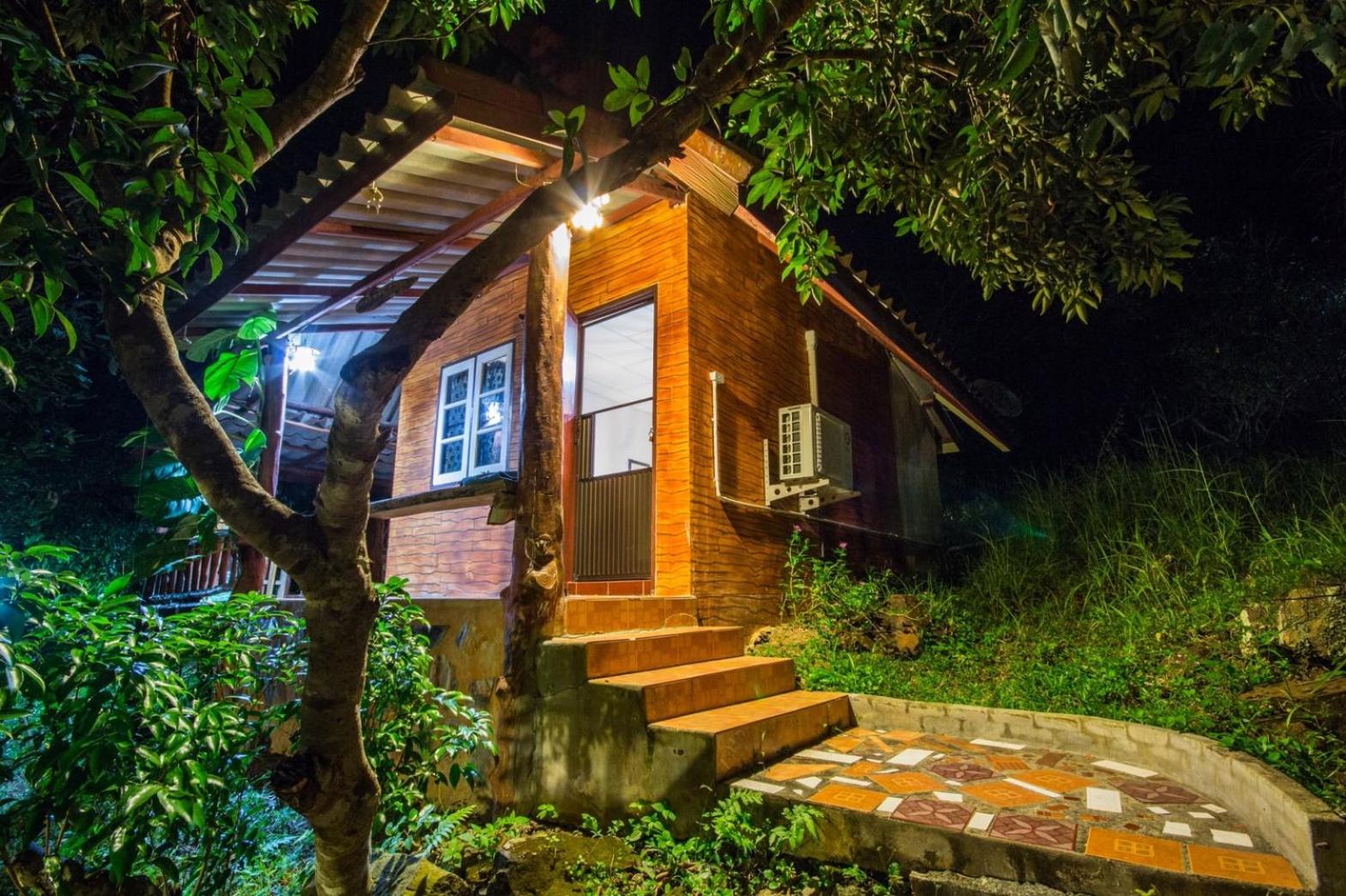 Triple Room with Balcony - Photo 3