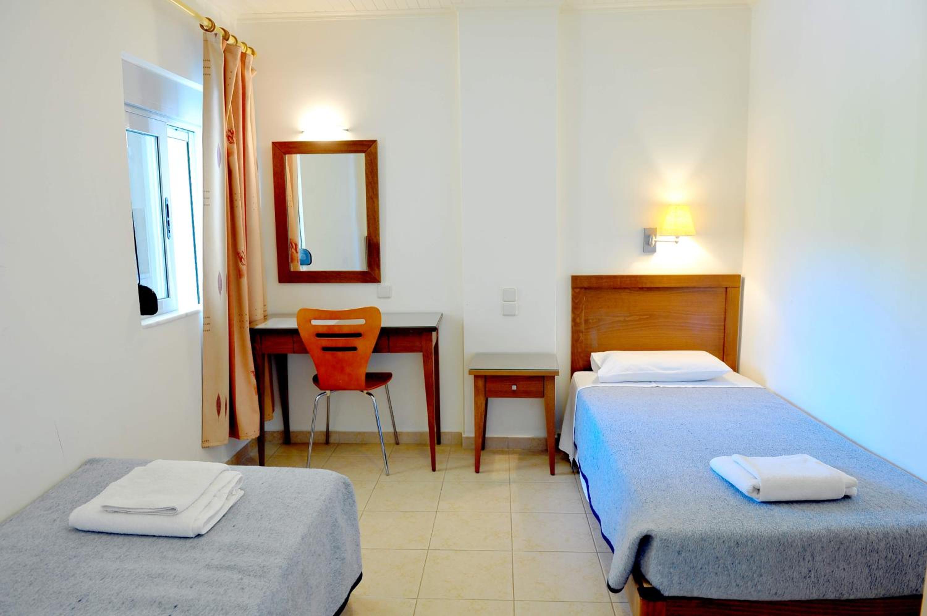 Two-bedroom Apartment with Sea View Upper Floor photo 1