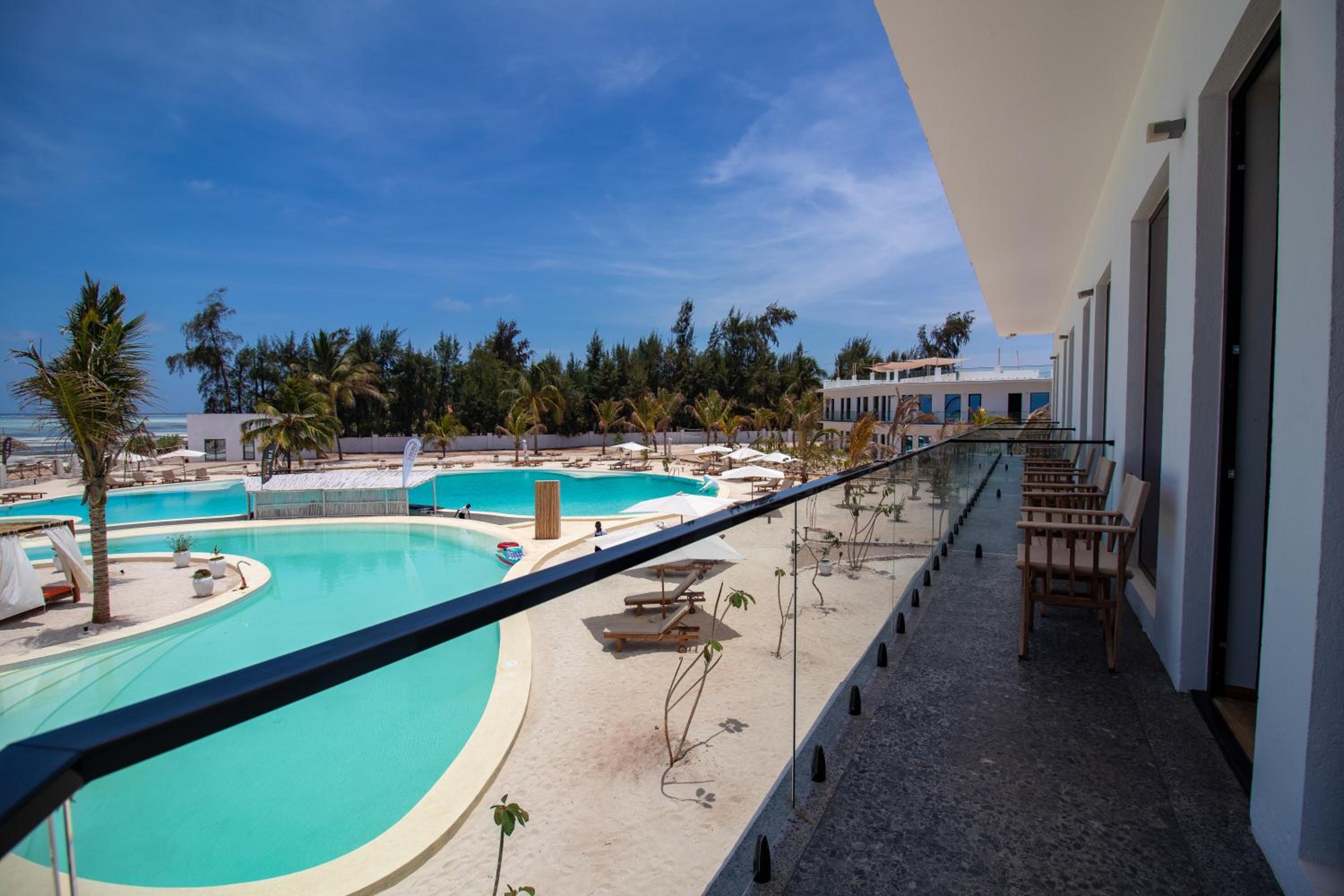 Deluxe Suite with Sea View photo 3