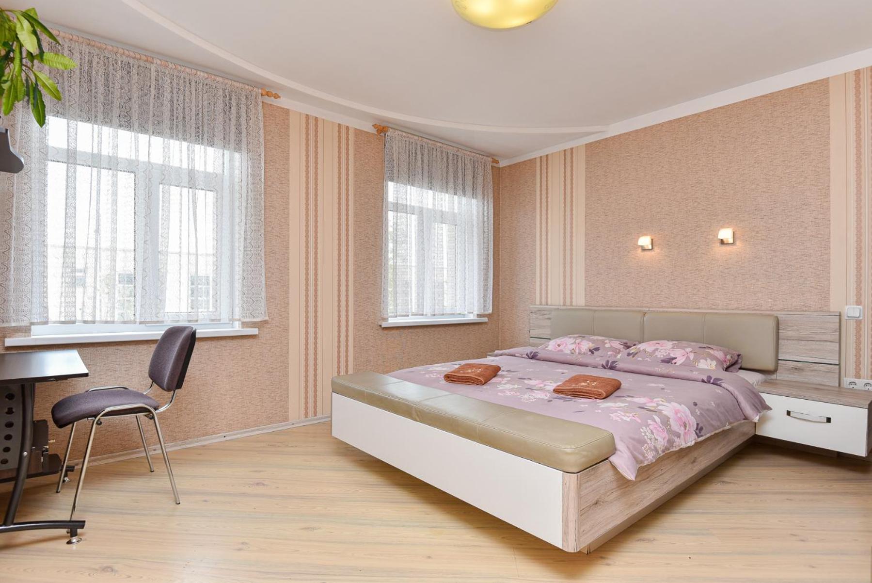 Standard King Room photo 2