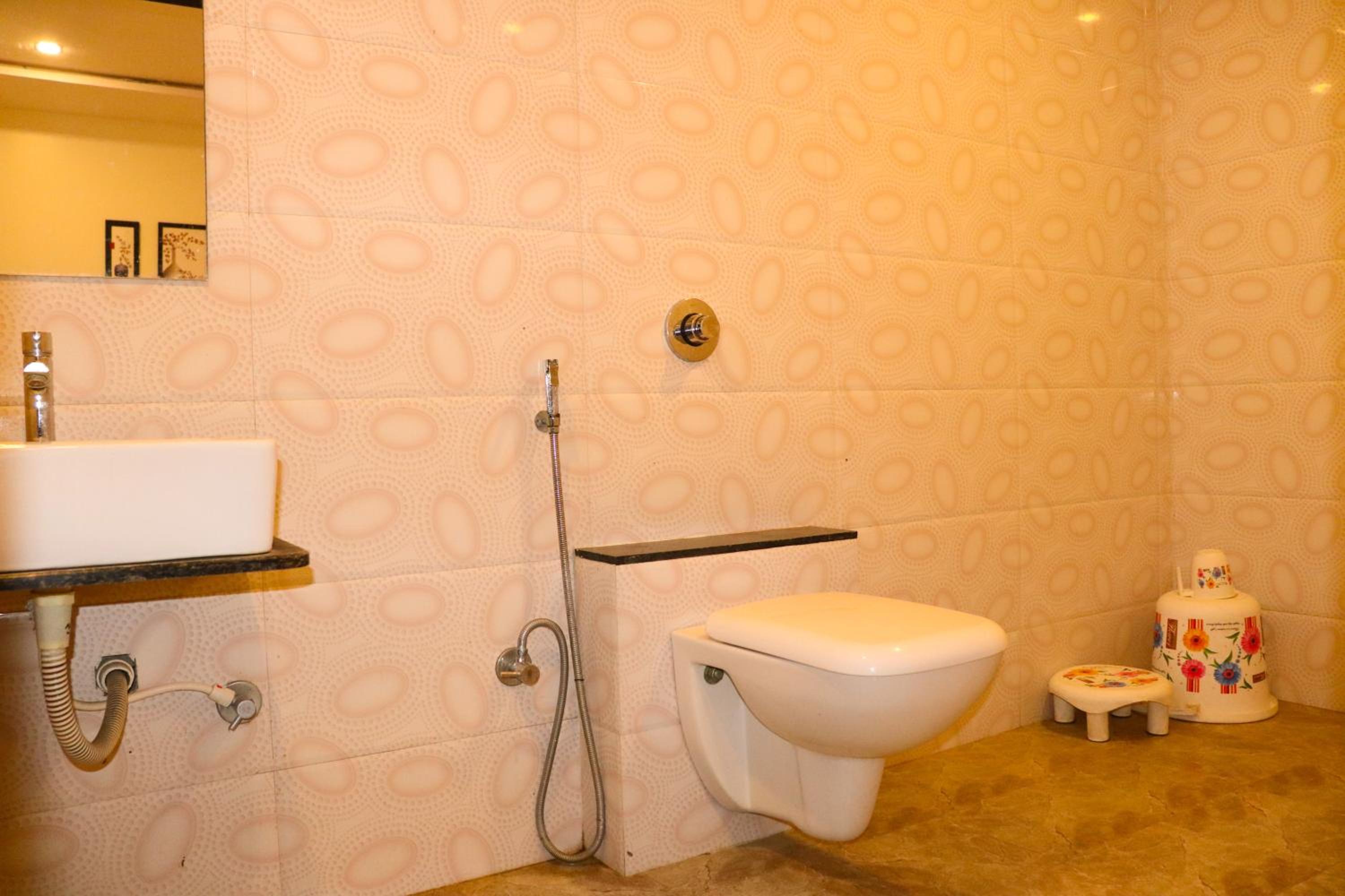 Super Deluxe Double Room - Photo 2
