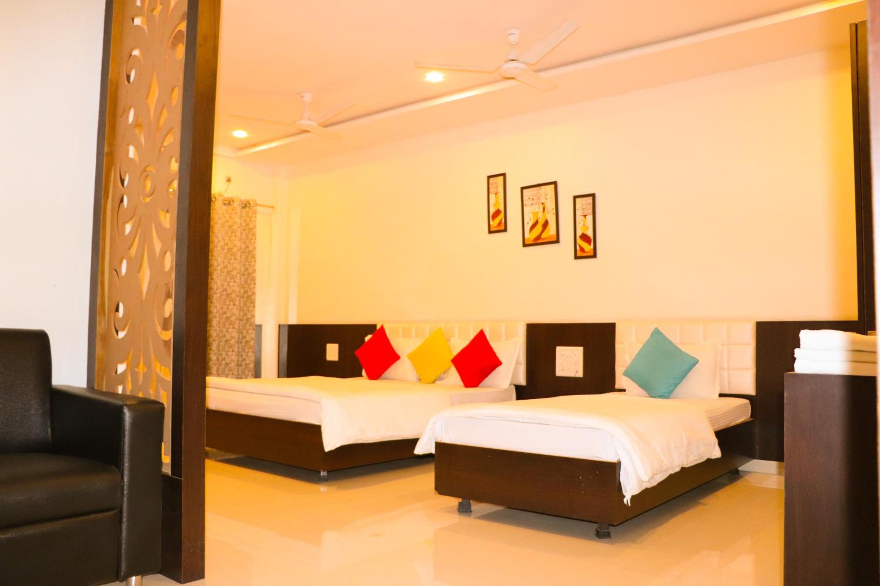 Deluxe Triple Room - Photo 7