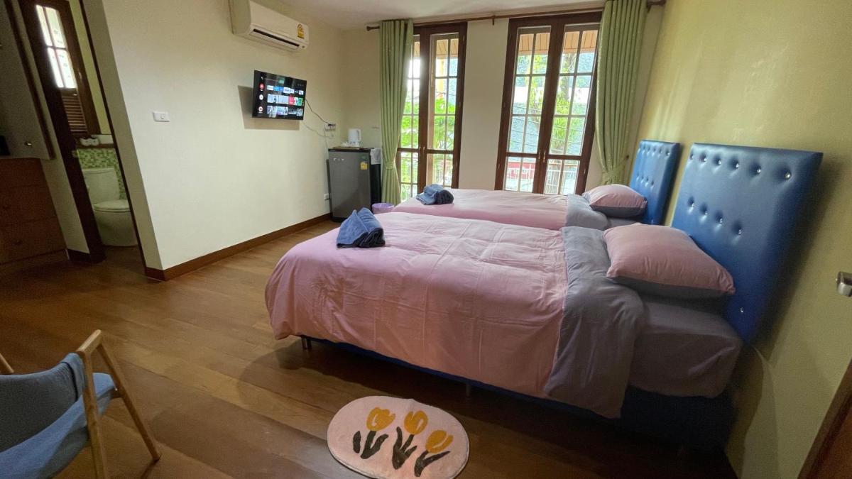 Twin Room with Balcony photo 3