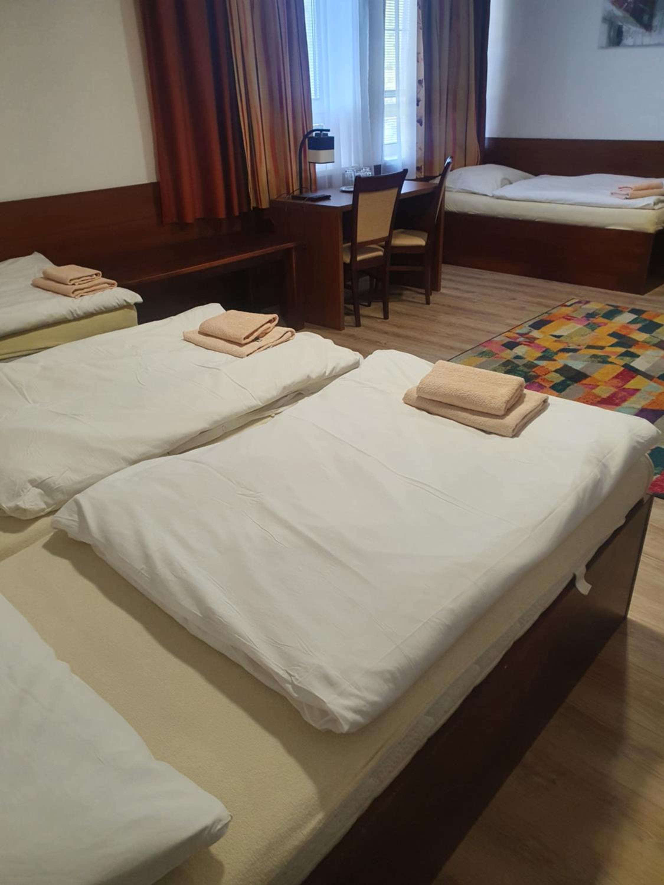 Classic Quadruple Room photo 3