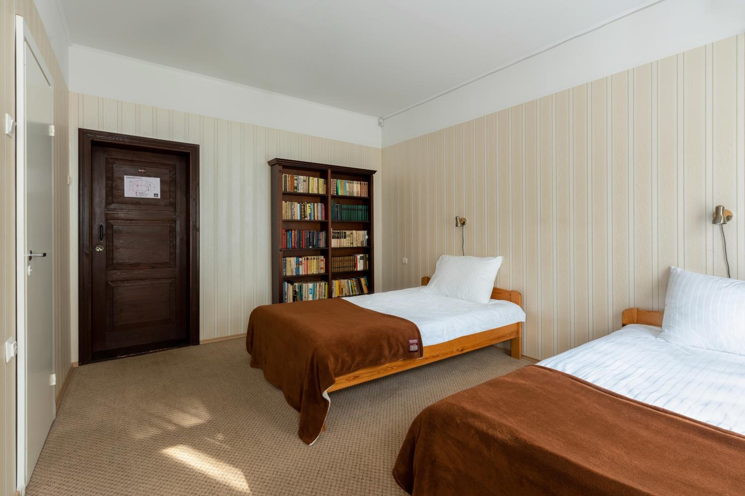 Twin Room with Terrace - Photo 6