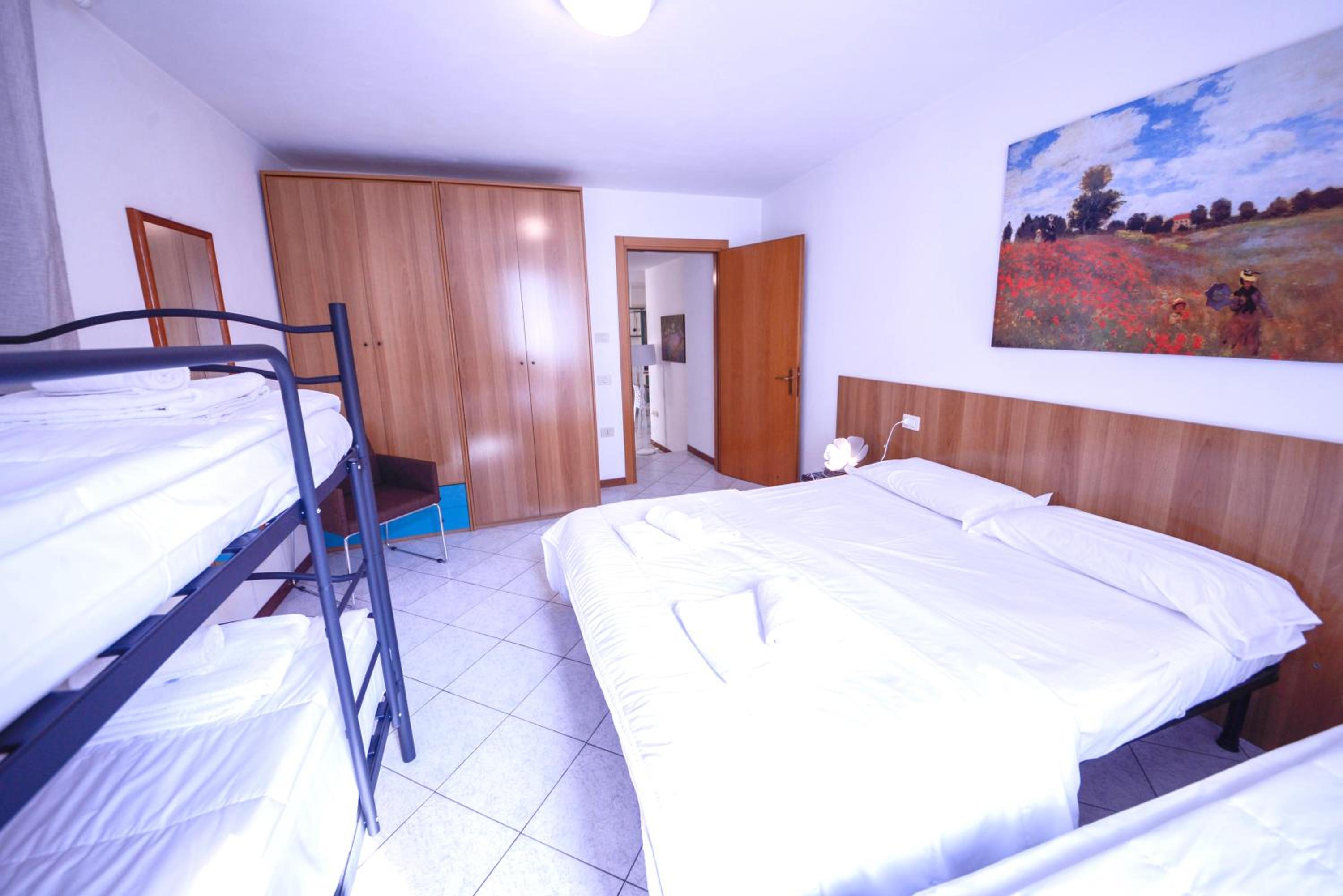 Standard One-Bedroom Apartment photo 1