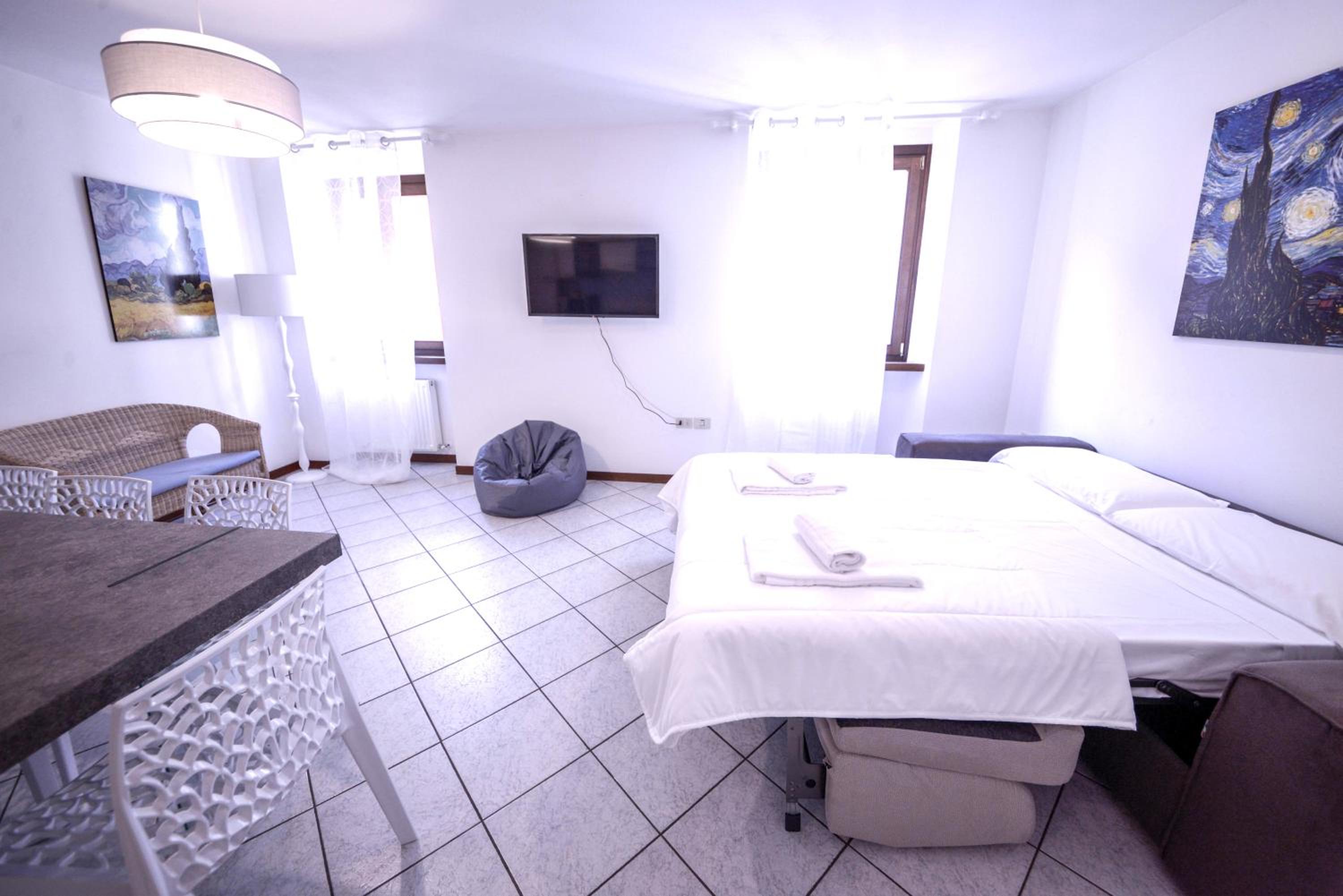 Standard One-Bedroom Apartment photo 2