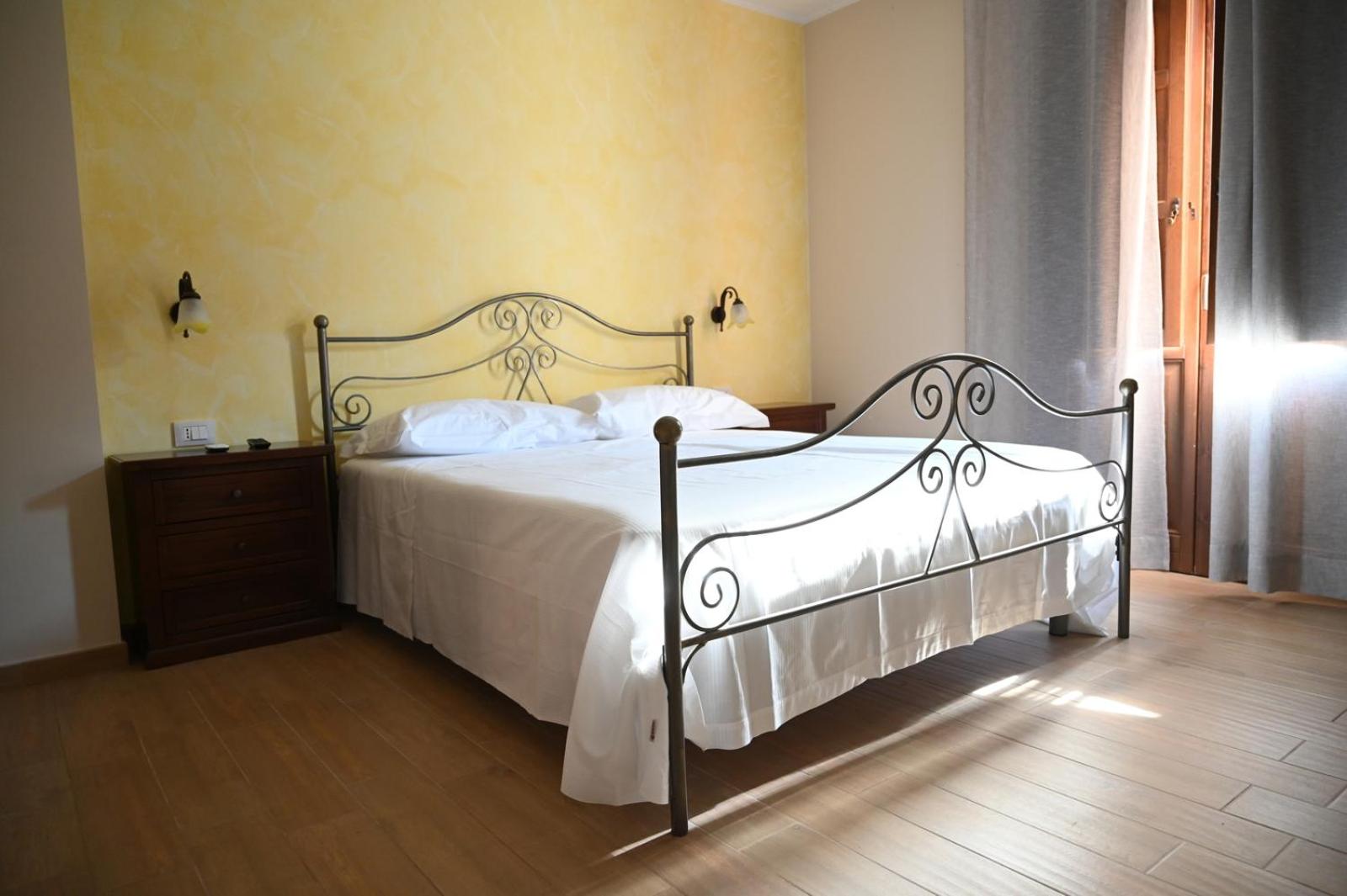 Double Room - Disability Access photo 2