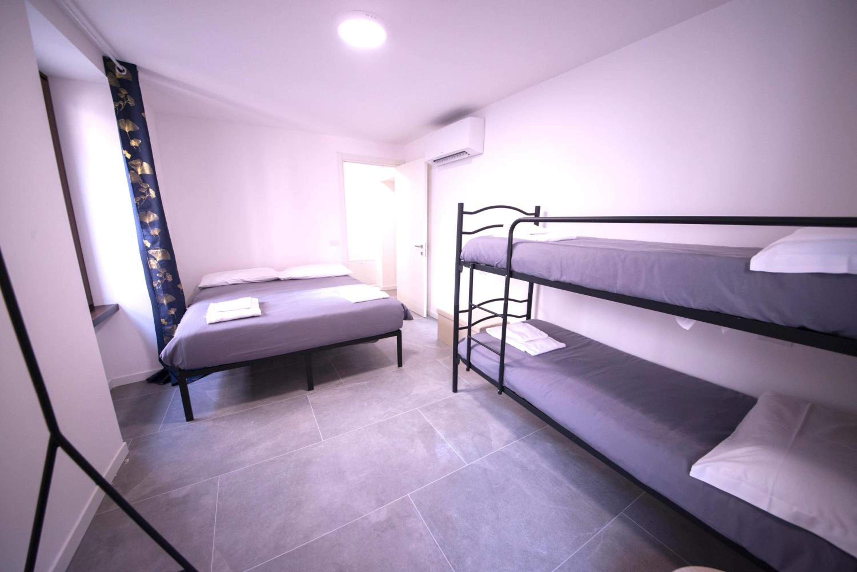Superior One-Bedroom Apartment photo 1