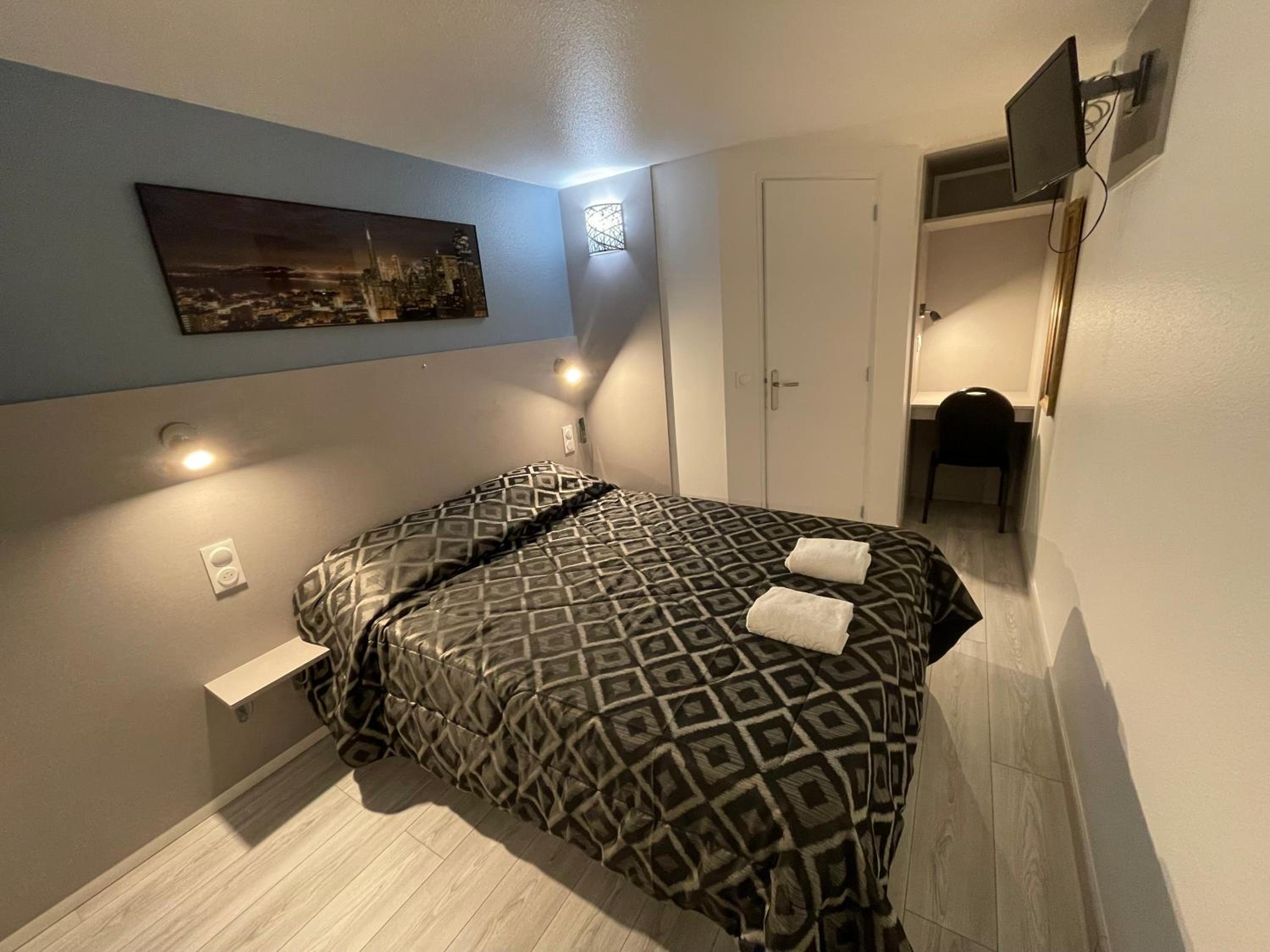 Double Room - Photo 1