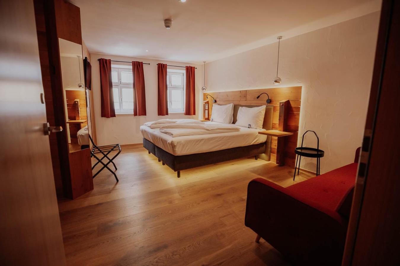 Superior Room with Extra Bed photo 3