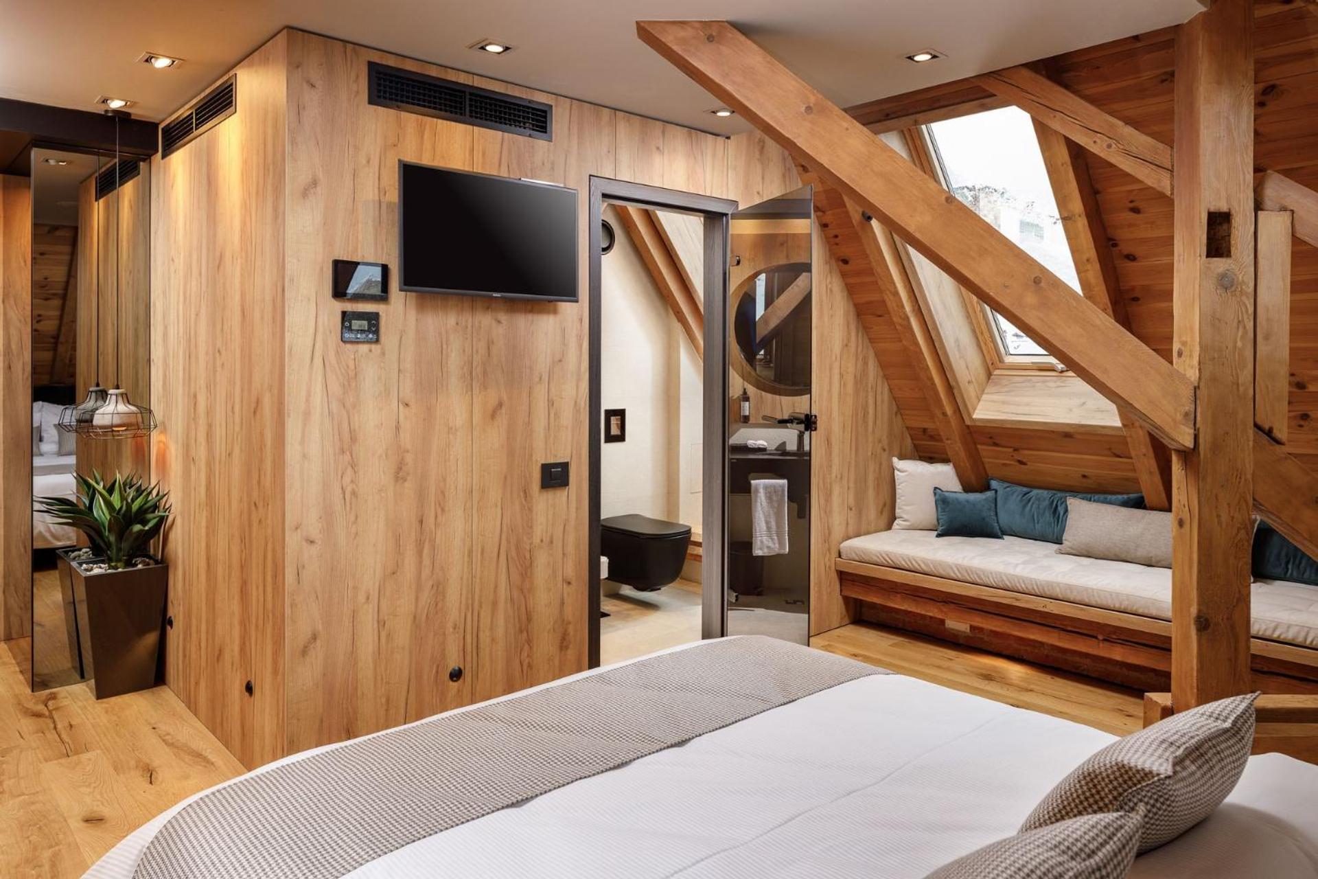 Standard Double Room - Photo 3