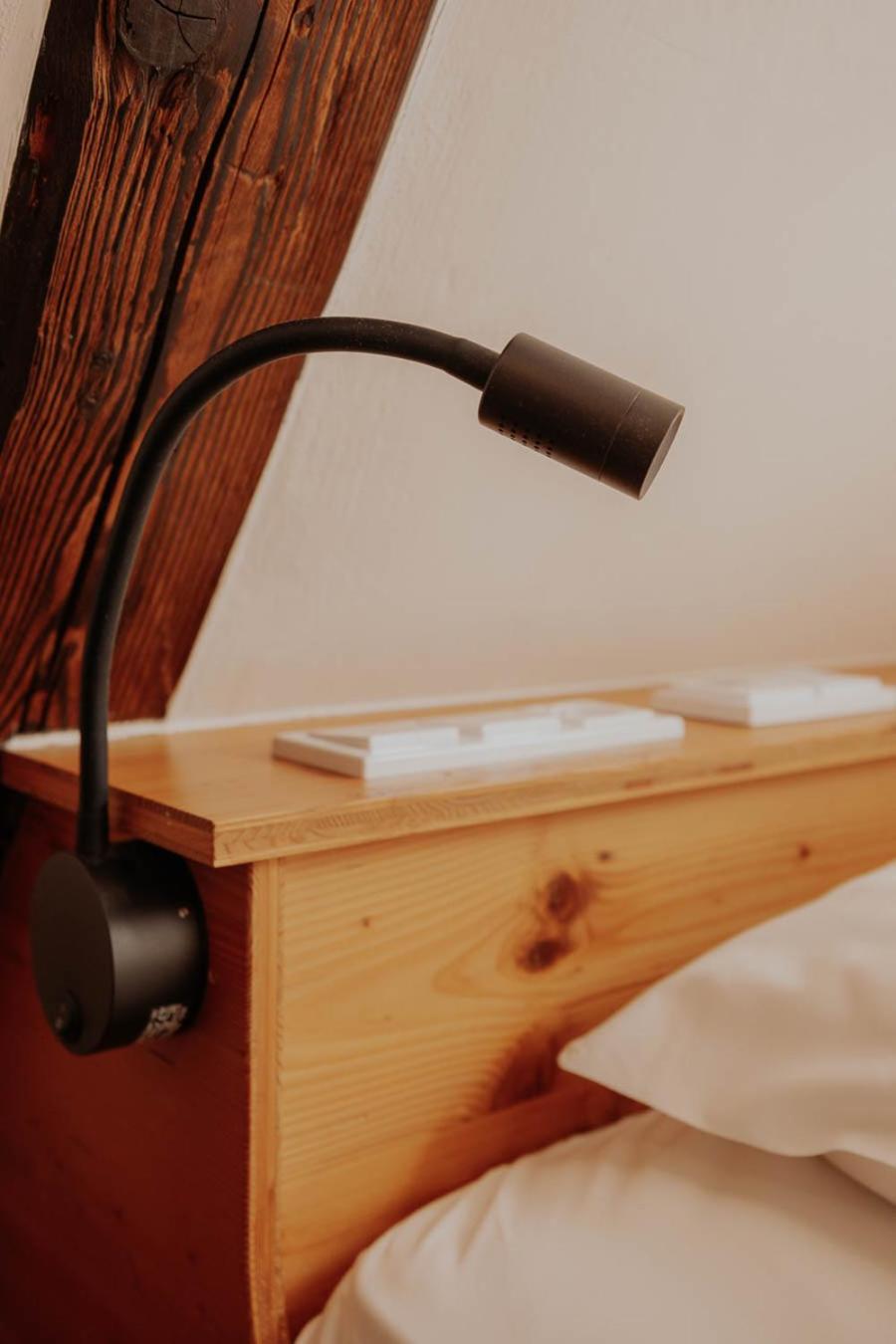 Small studio apartment photo 3