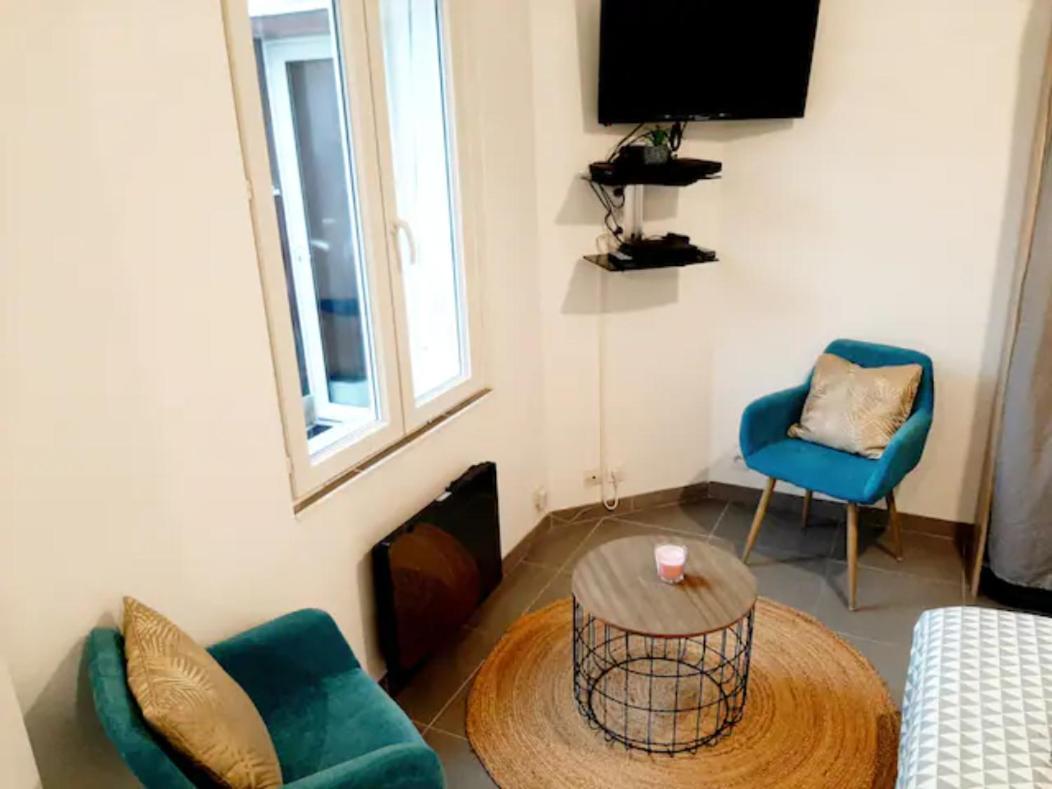 Deluxe Studio - Photo 15