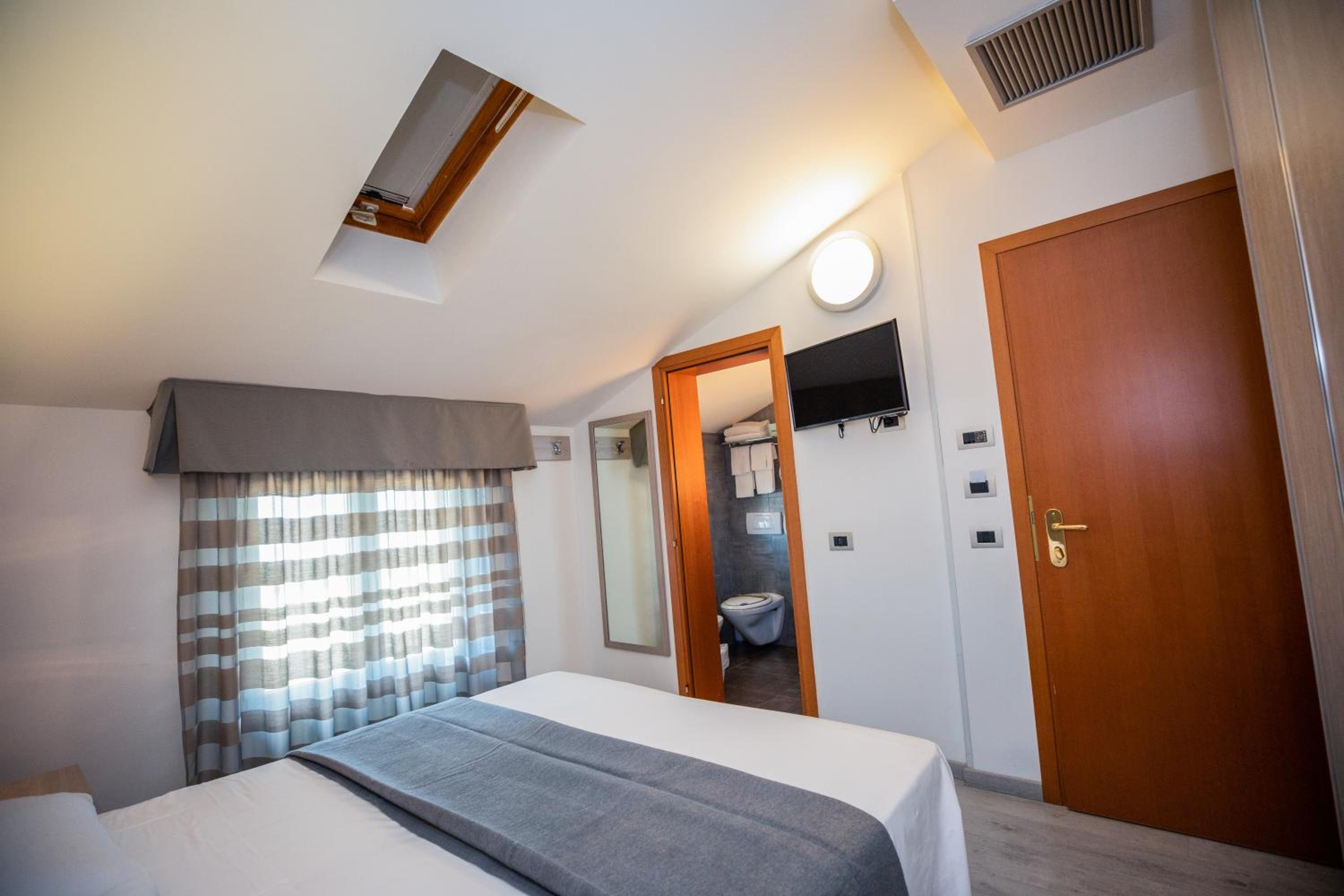 Panoramic Double Room - Photo 6