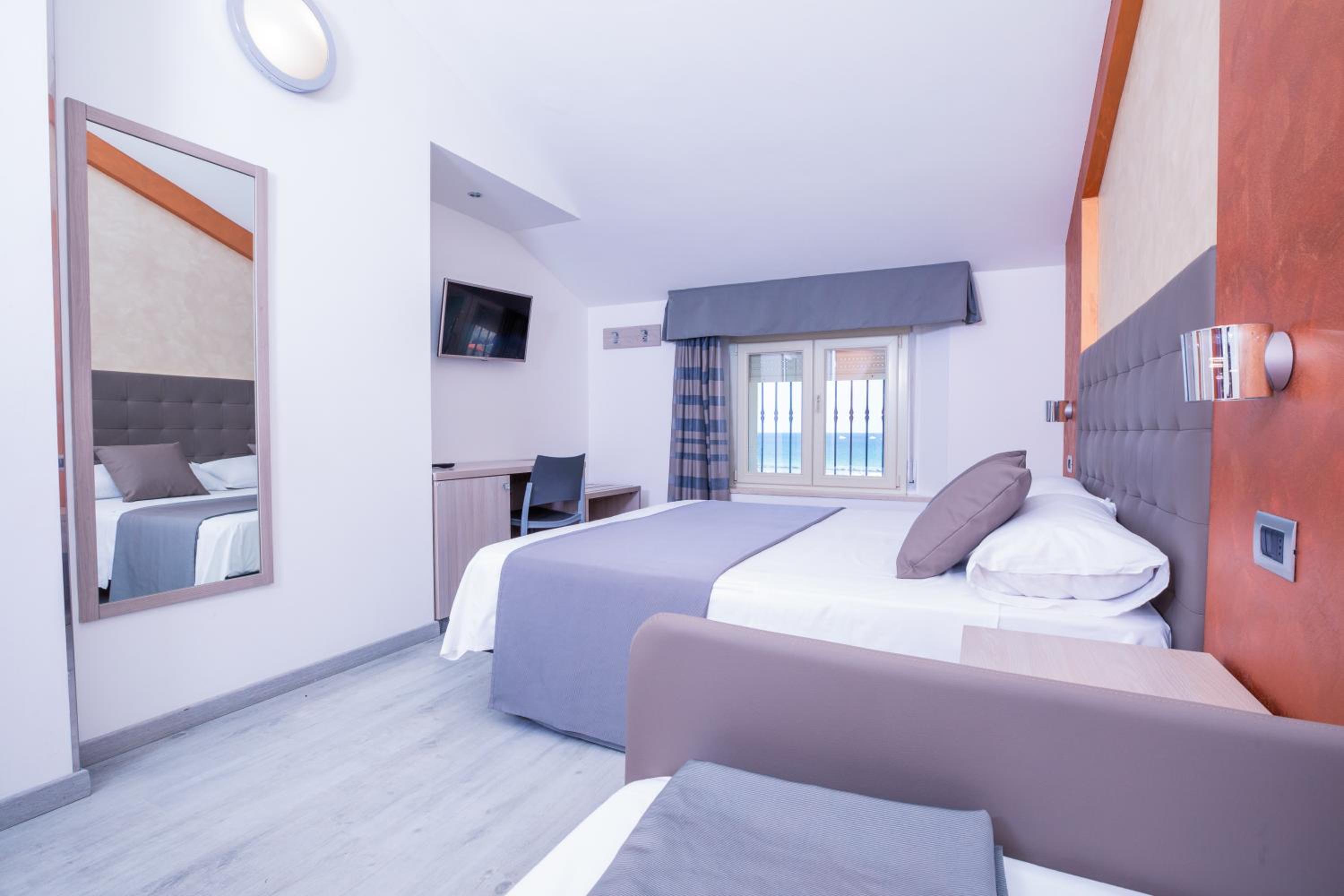 Panoramic Triple Room - Photo 4