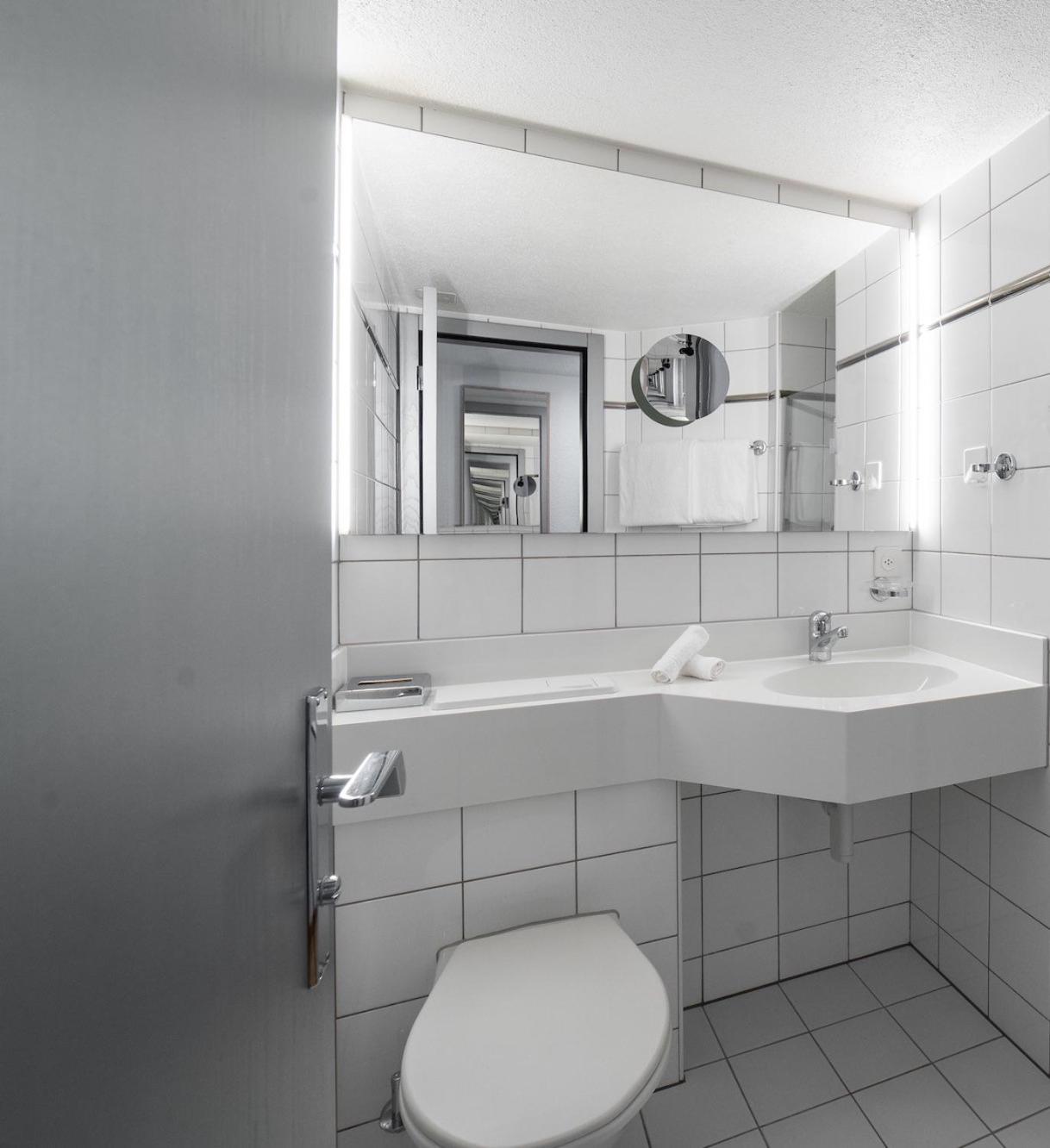 Premium Room with Balcony photo 2