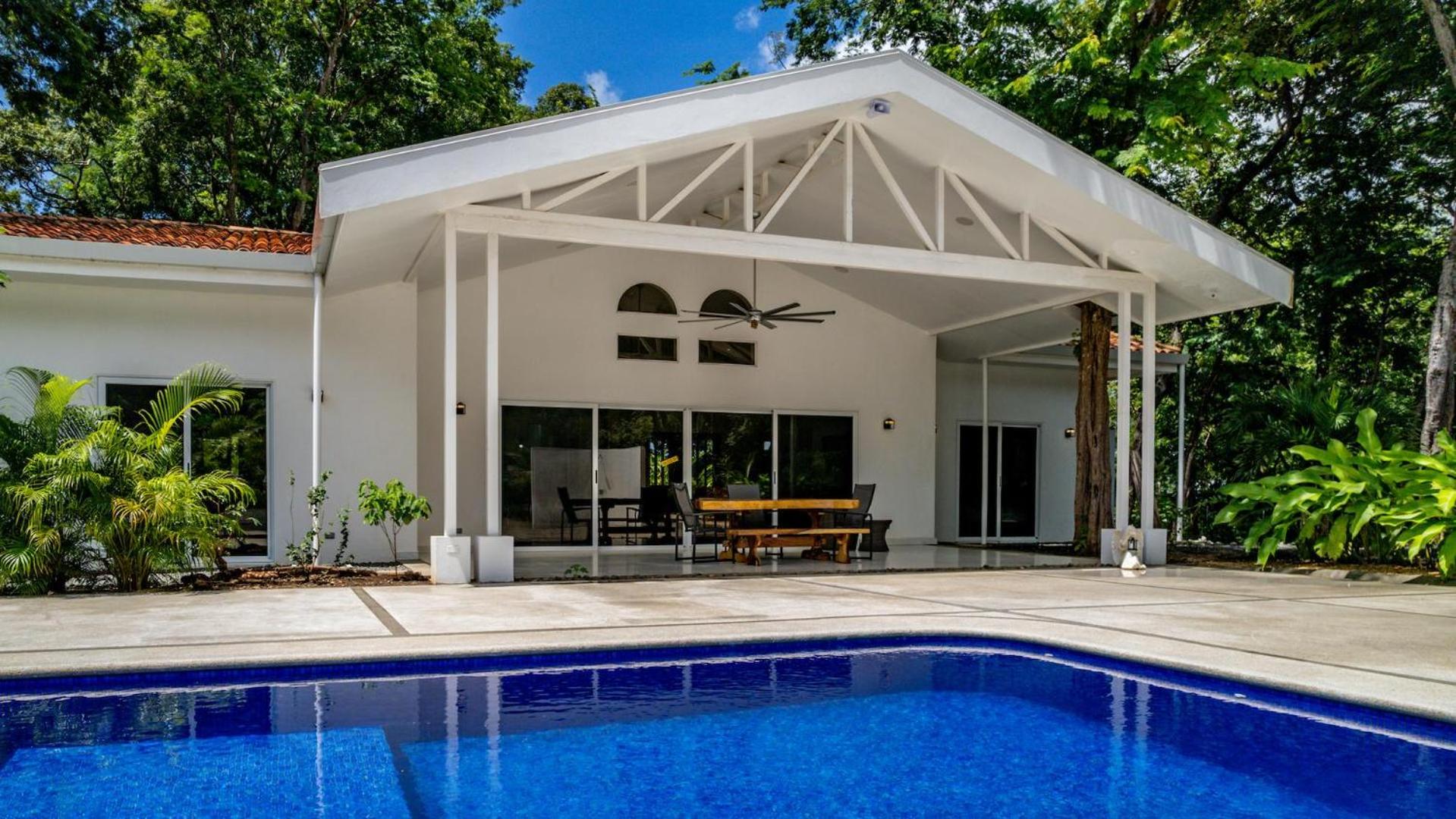 Villa photo 1