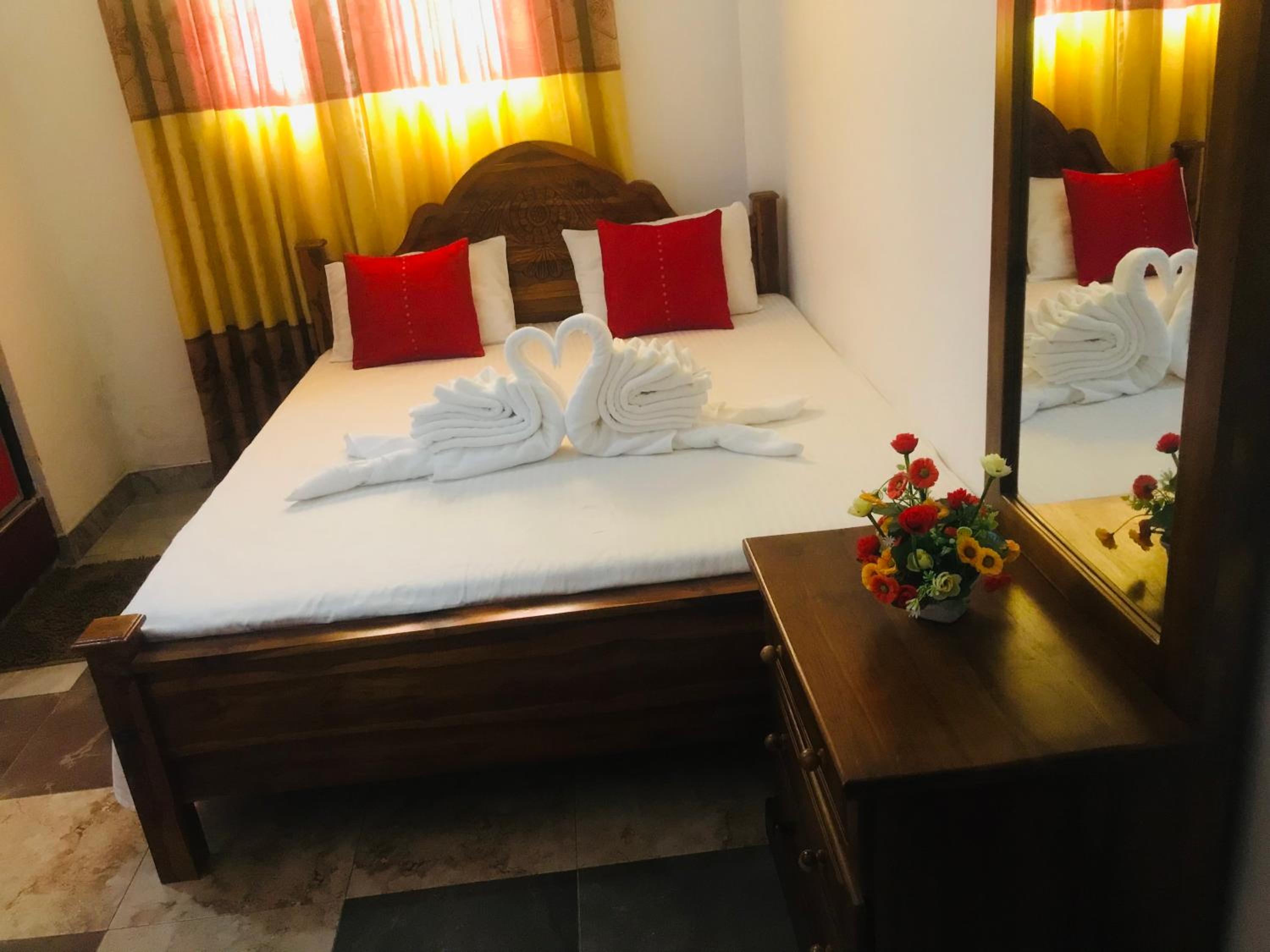 Deluxe Family Room - Photo 7