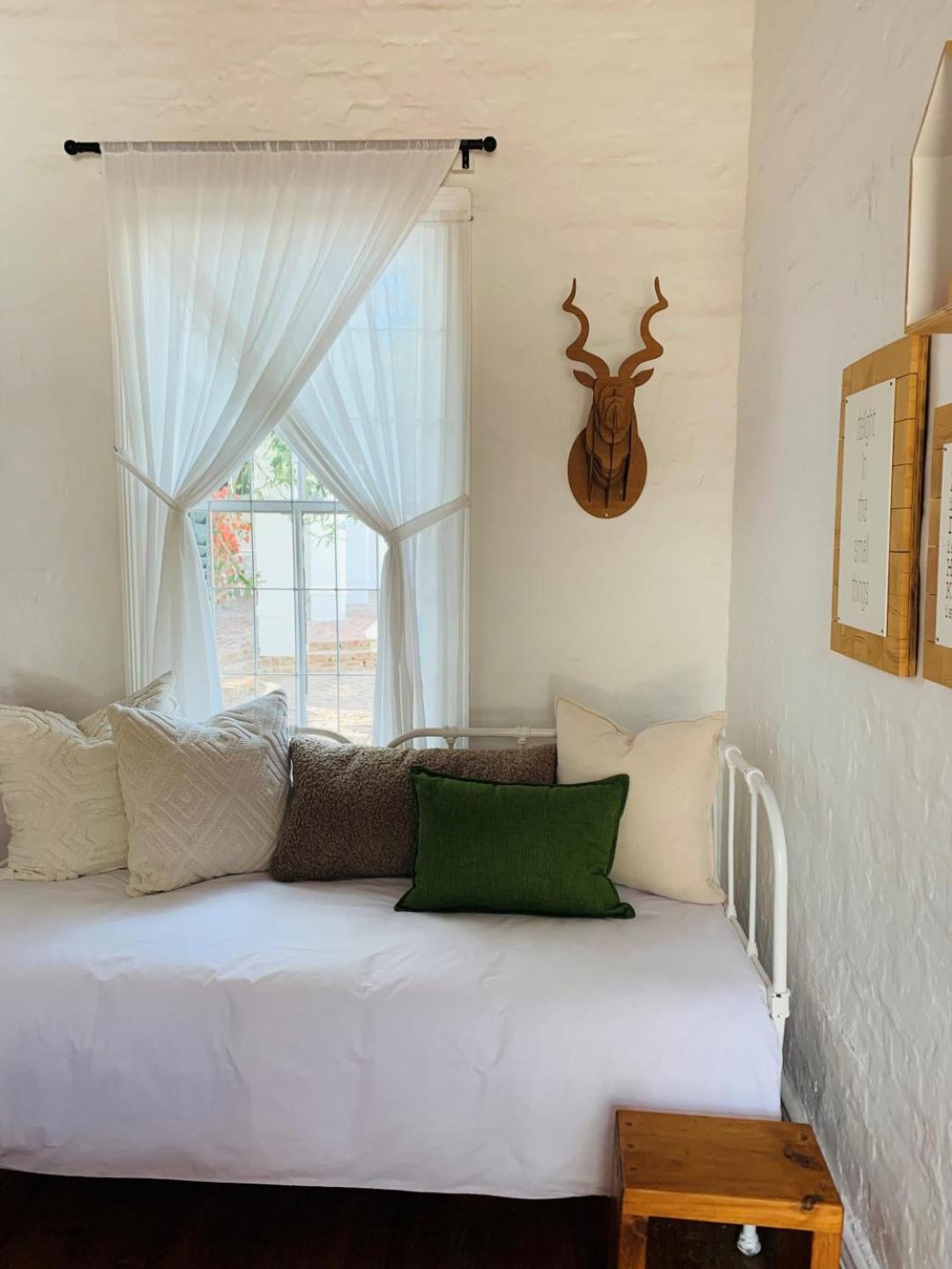 Queen Room with Pool View photo 2