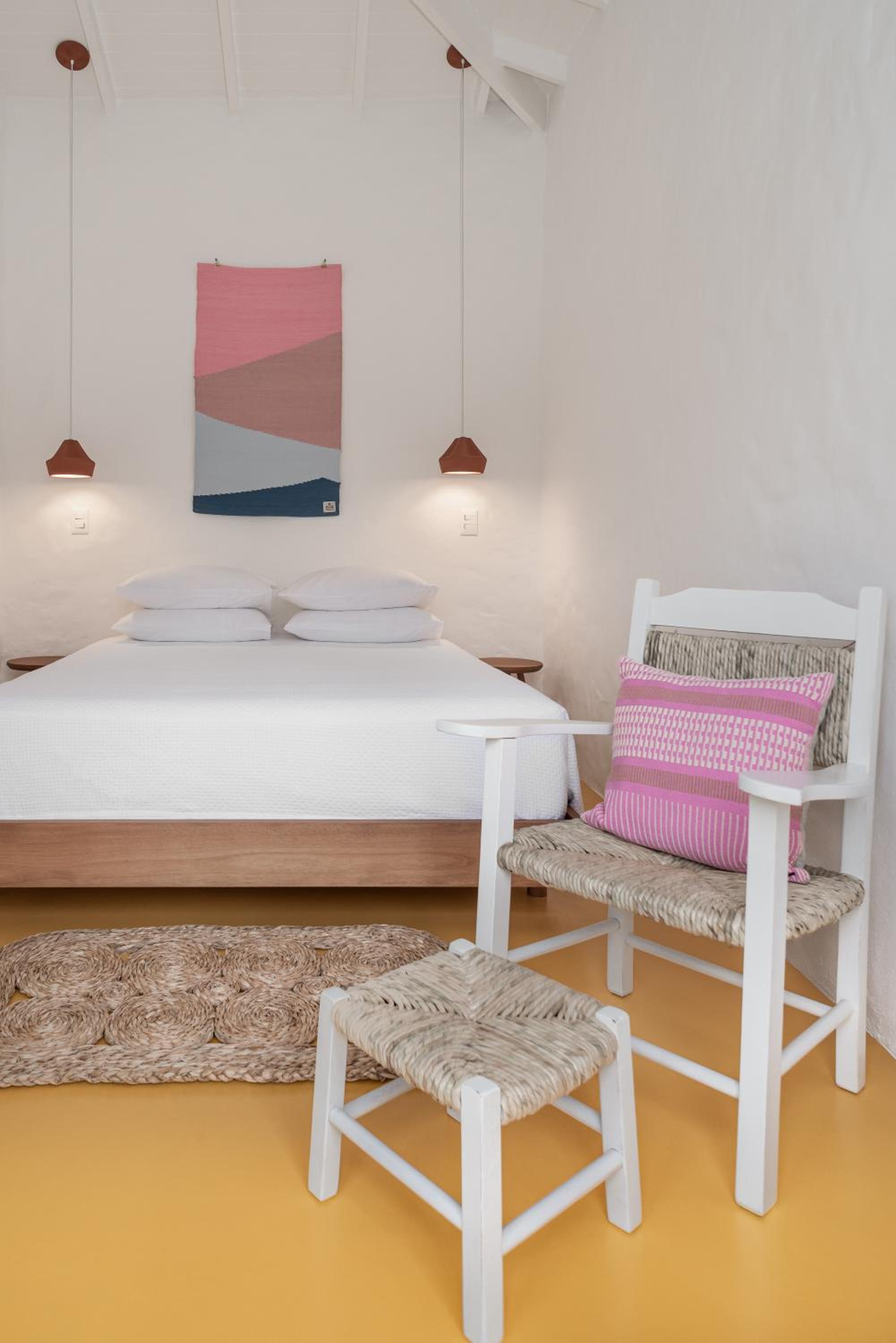 Standard Double Room - Photo 10