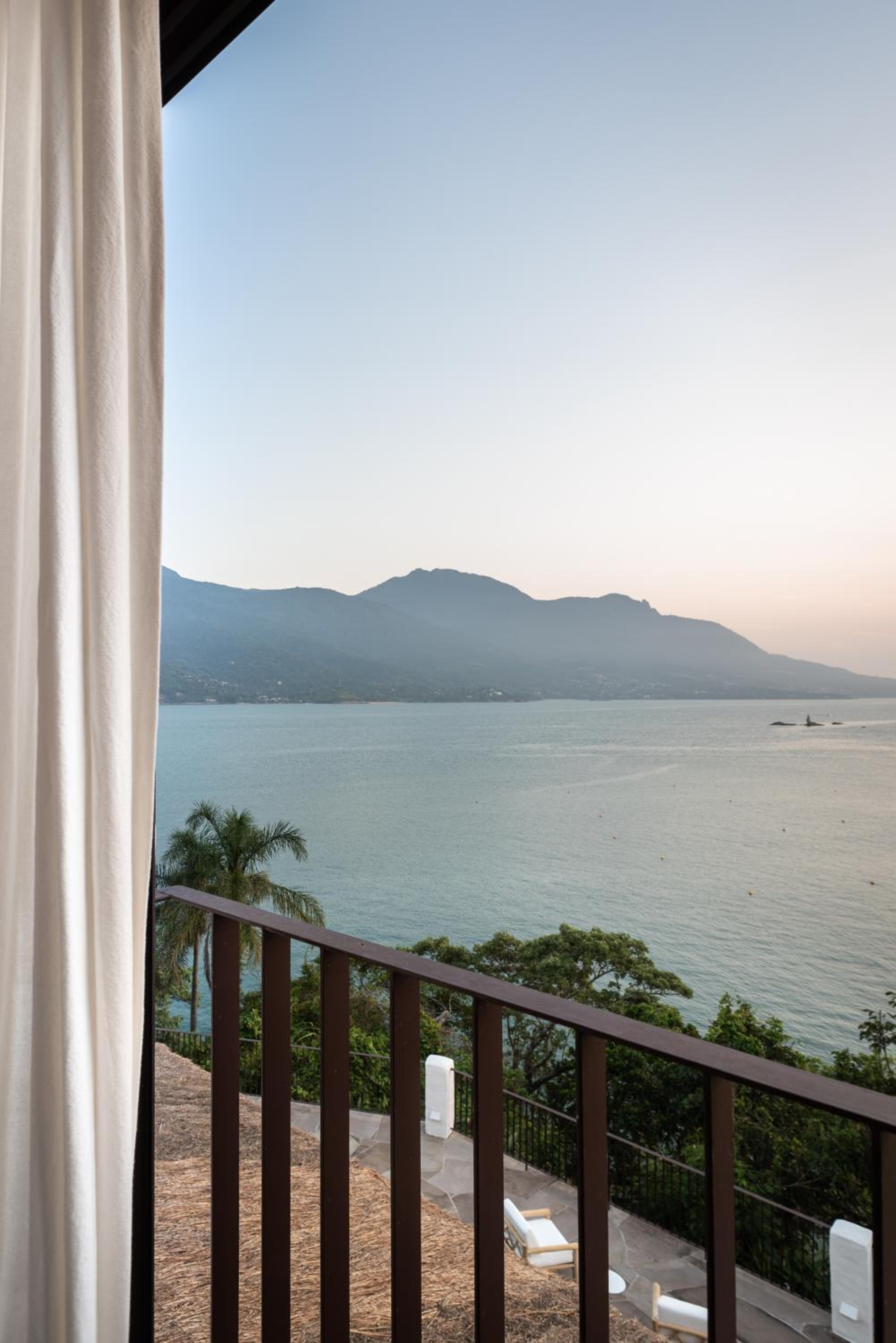 King Room with Sea View - Photo 4