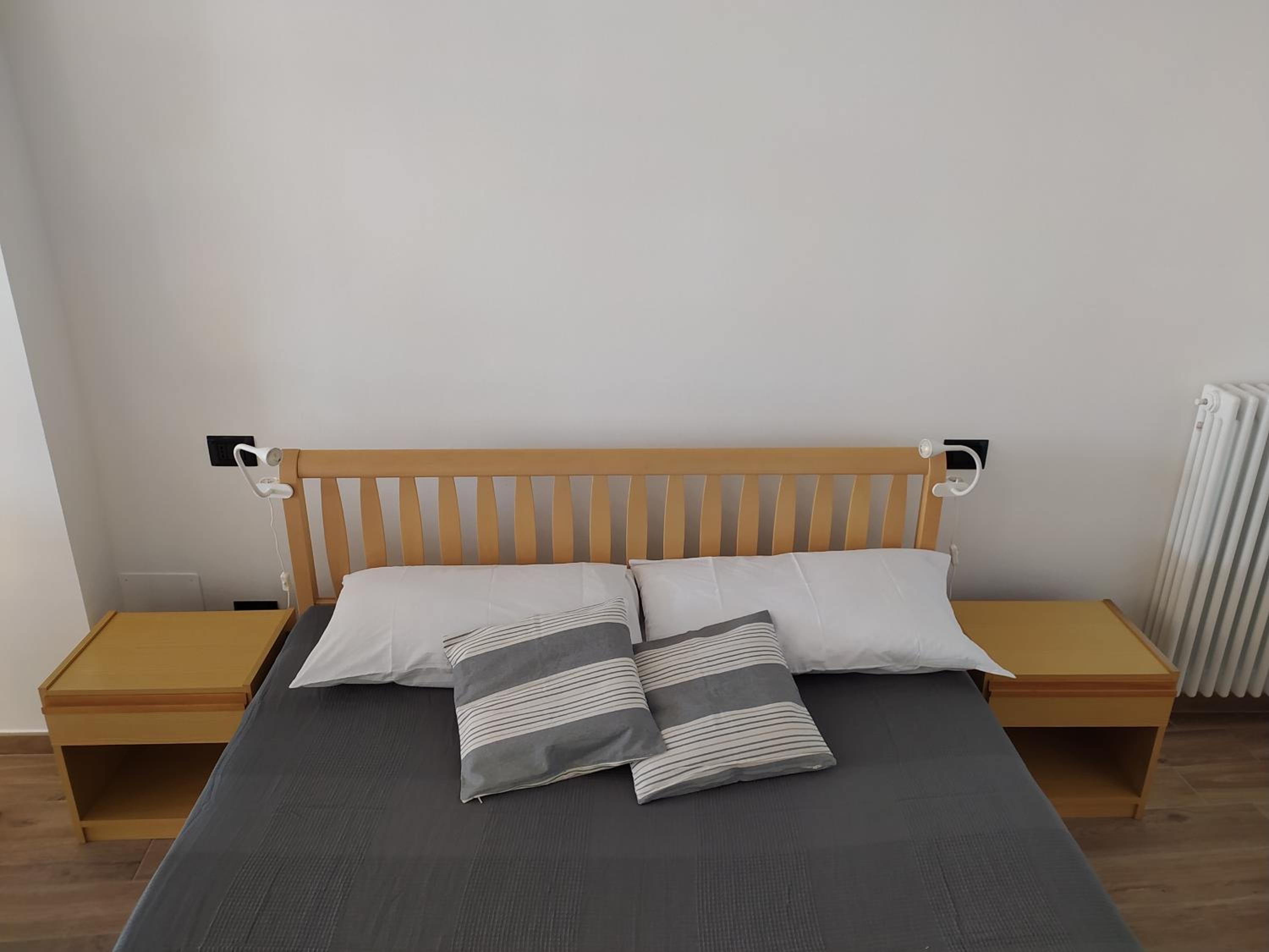 One-Bedroom House photo 1