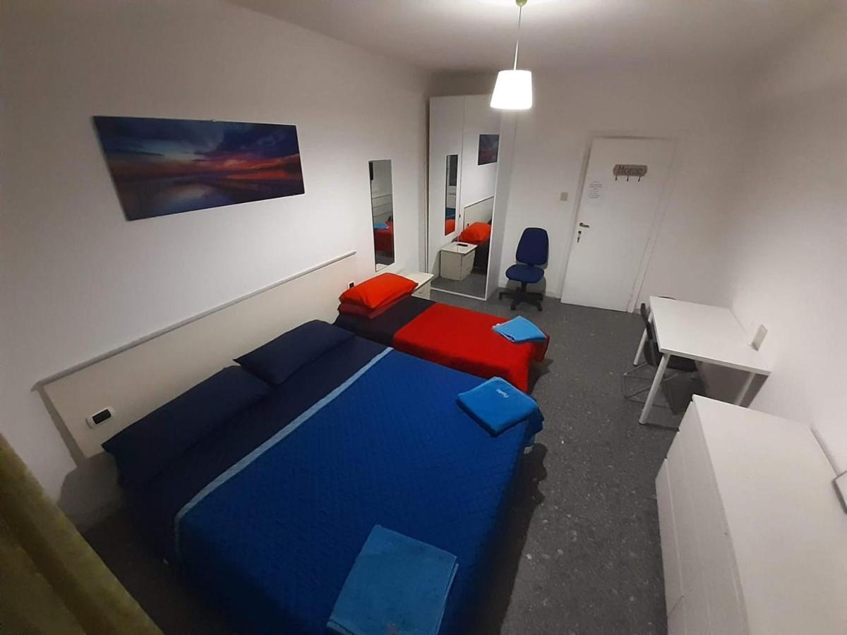 Triple Room with Shared Bathroom photo 2