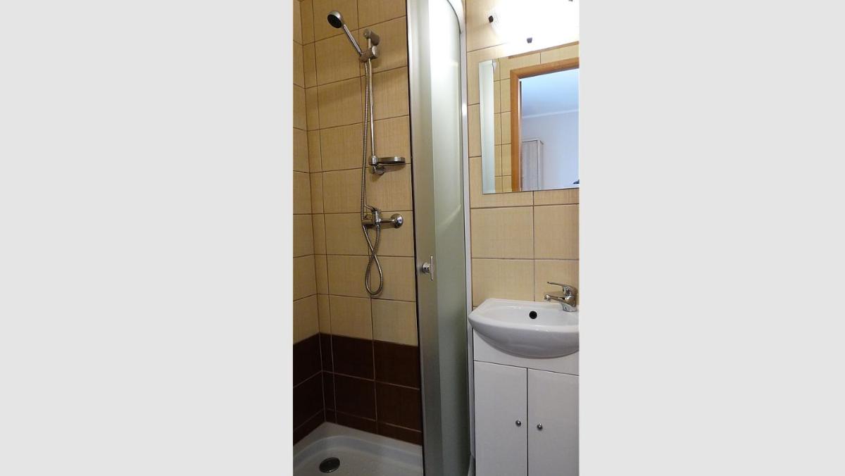 Deluxe Double Room with Shower photo 3