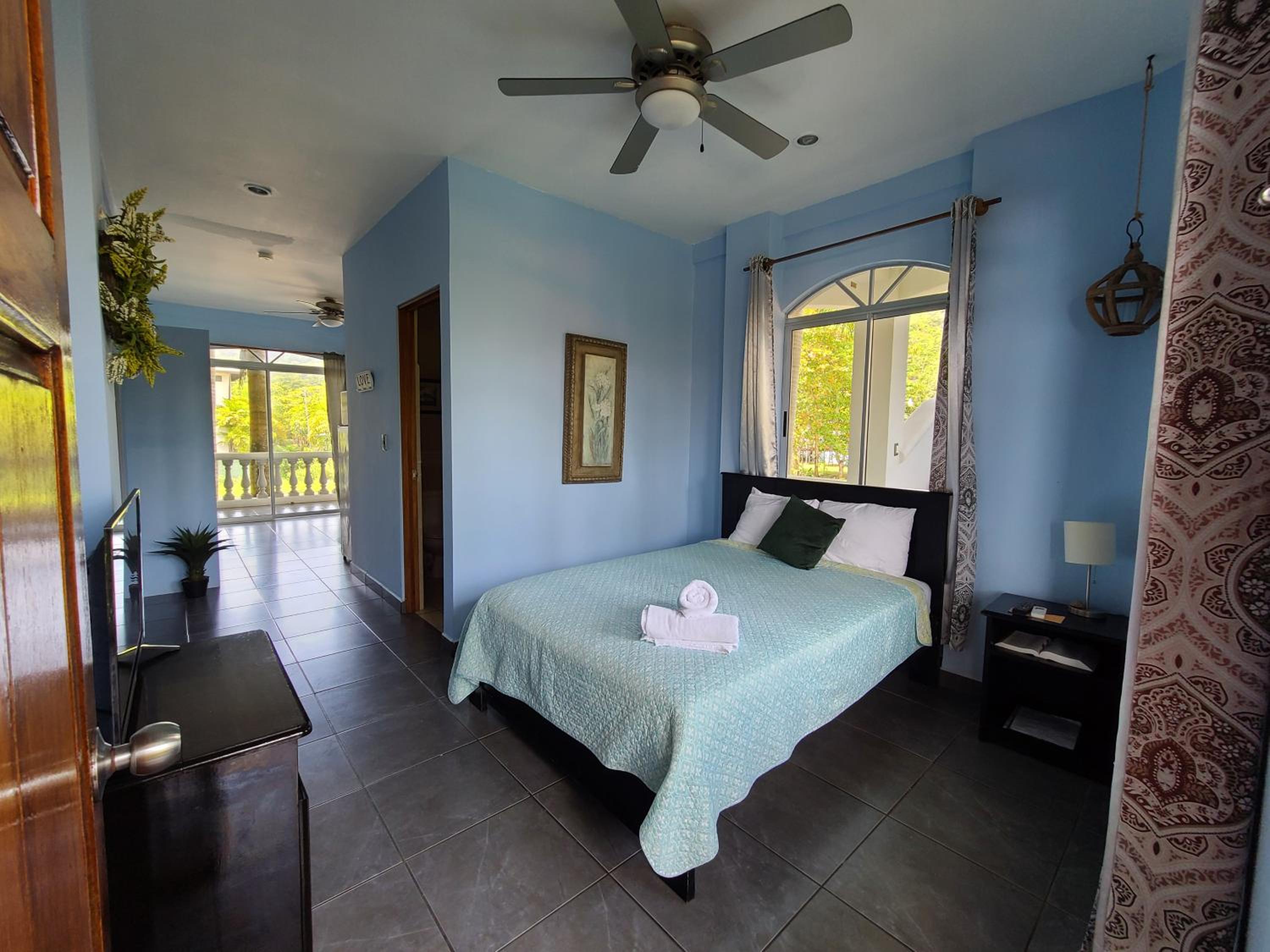 Junior Suite with Garden View photo 3
