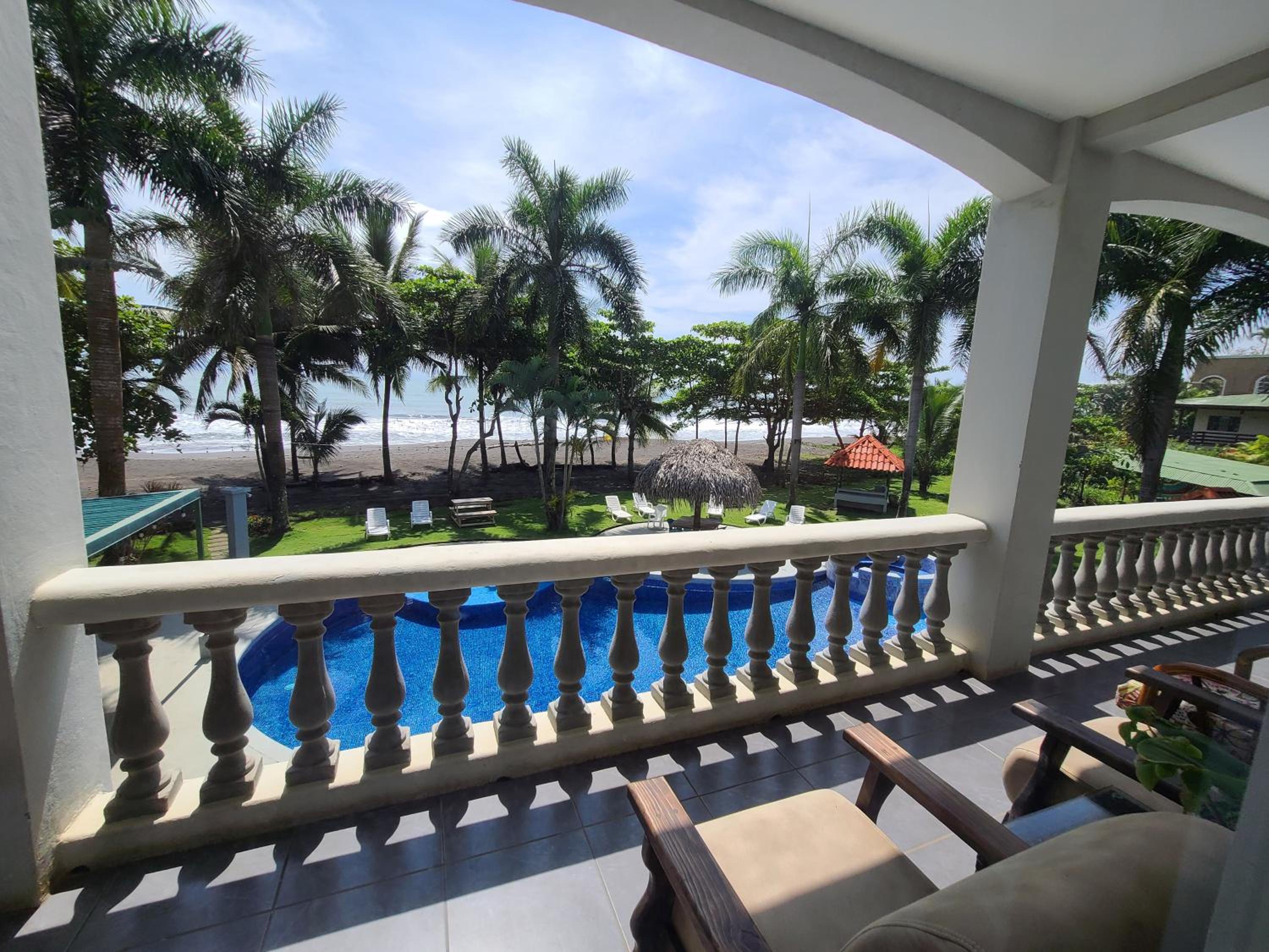 Queen Suite with Sea View photo 1