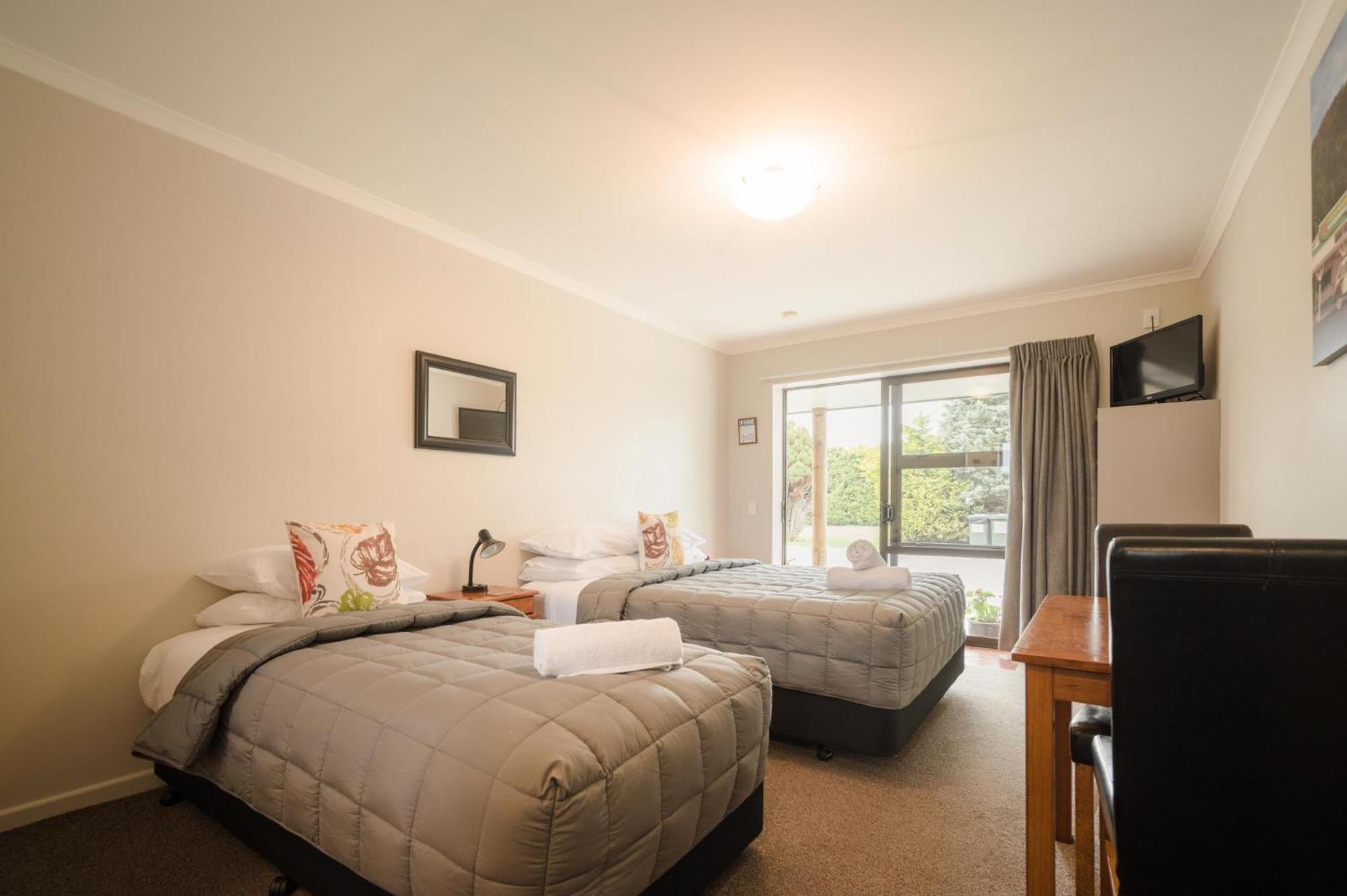 Ensuite Twin Unit