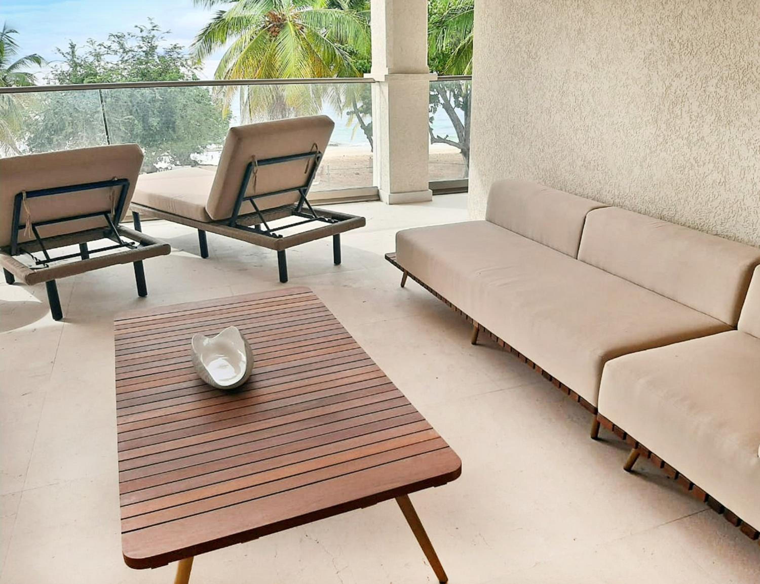 Luxury Chairman Two Bedroom Suite Ocean Front Diamond Club - Photo 12