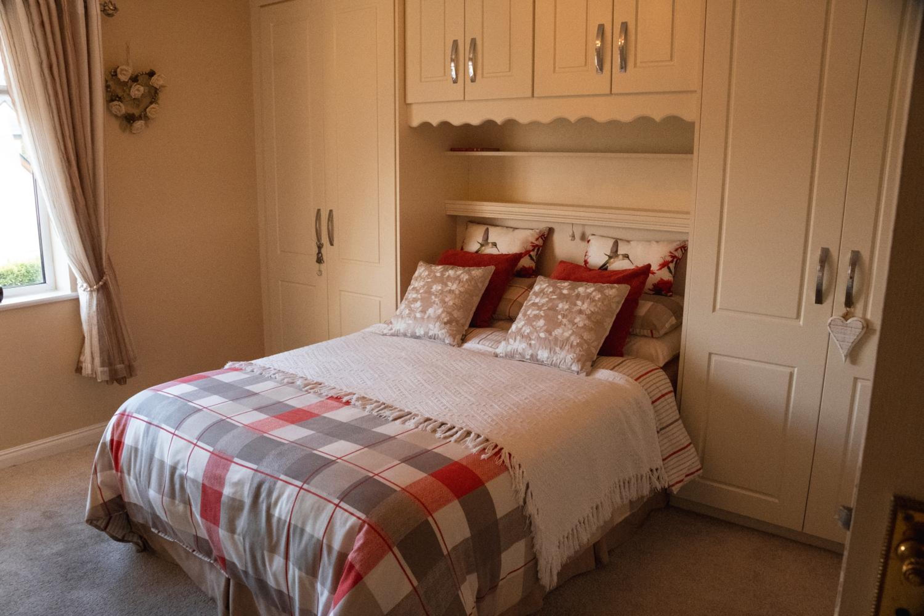 Double Room with Private Bathroom photo 3