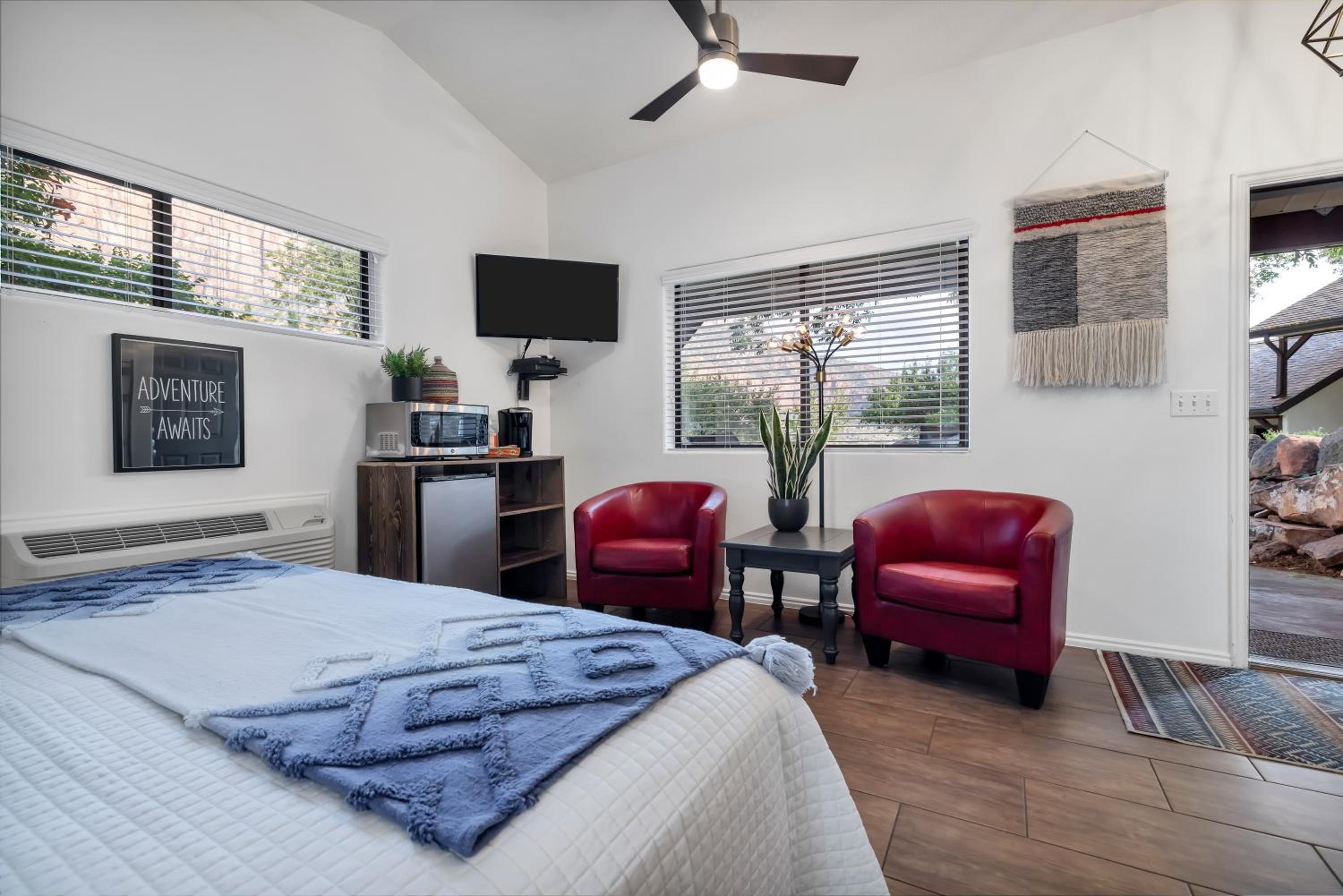 One-Bedroom Cottage - Watchman Cottage photo 2