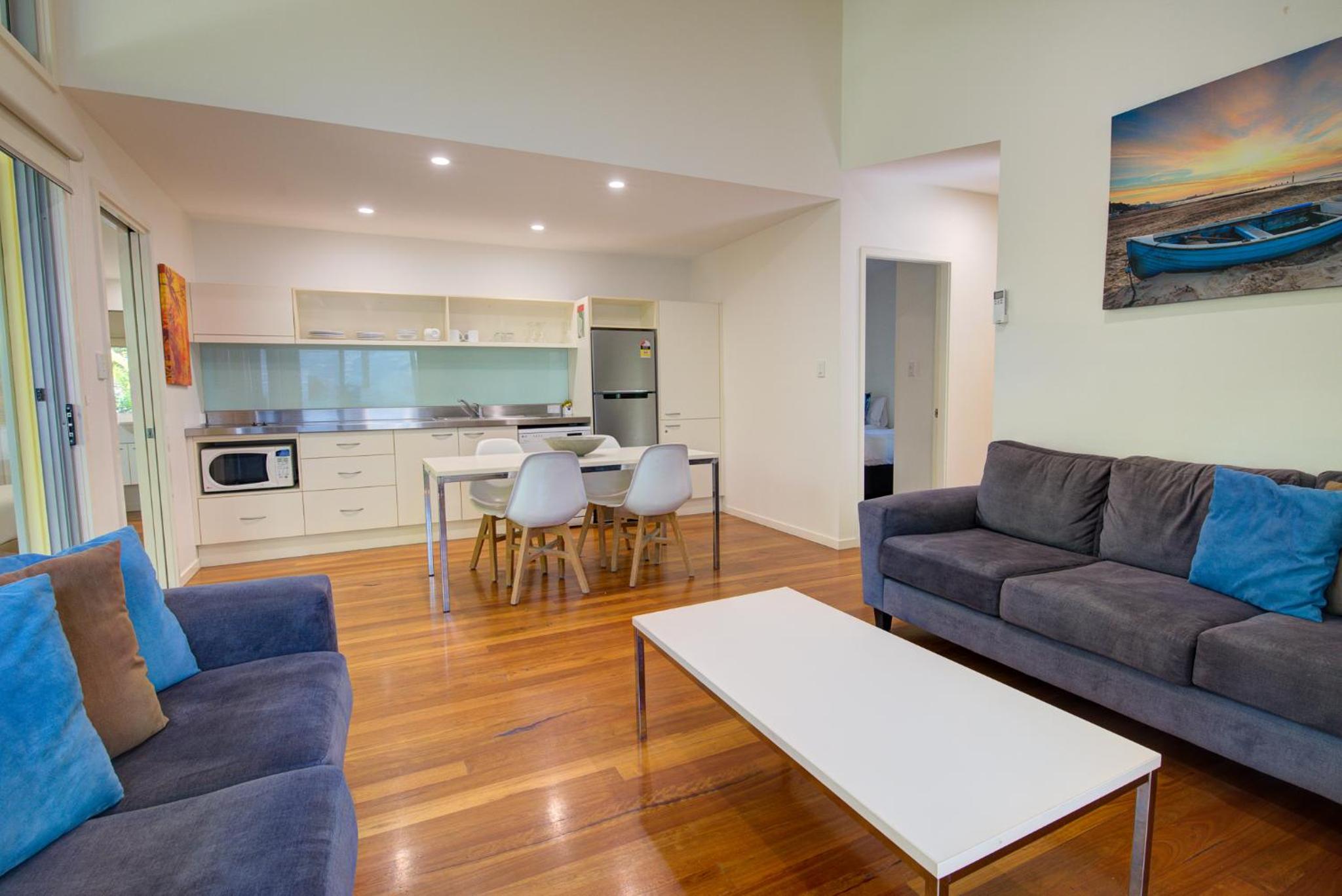 Two-Bedroom Apartment with 2 Bathrooms  photo 2