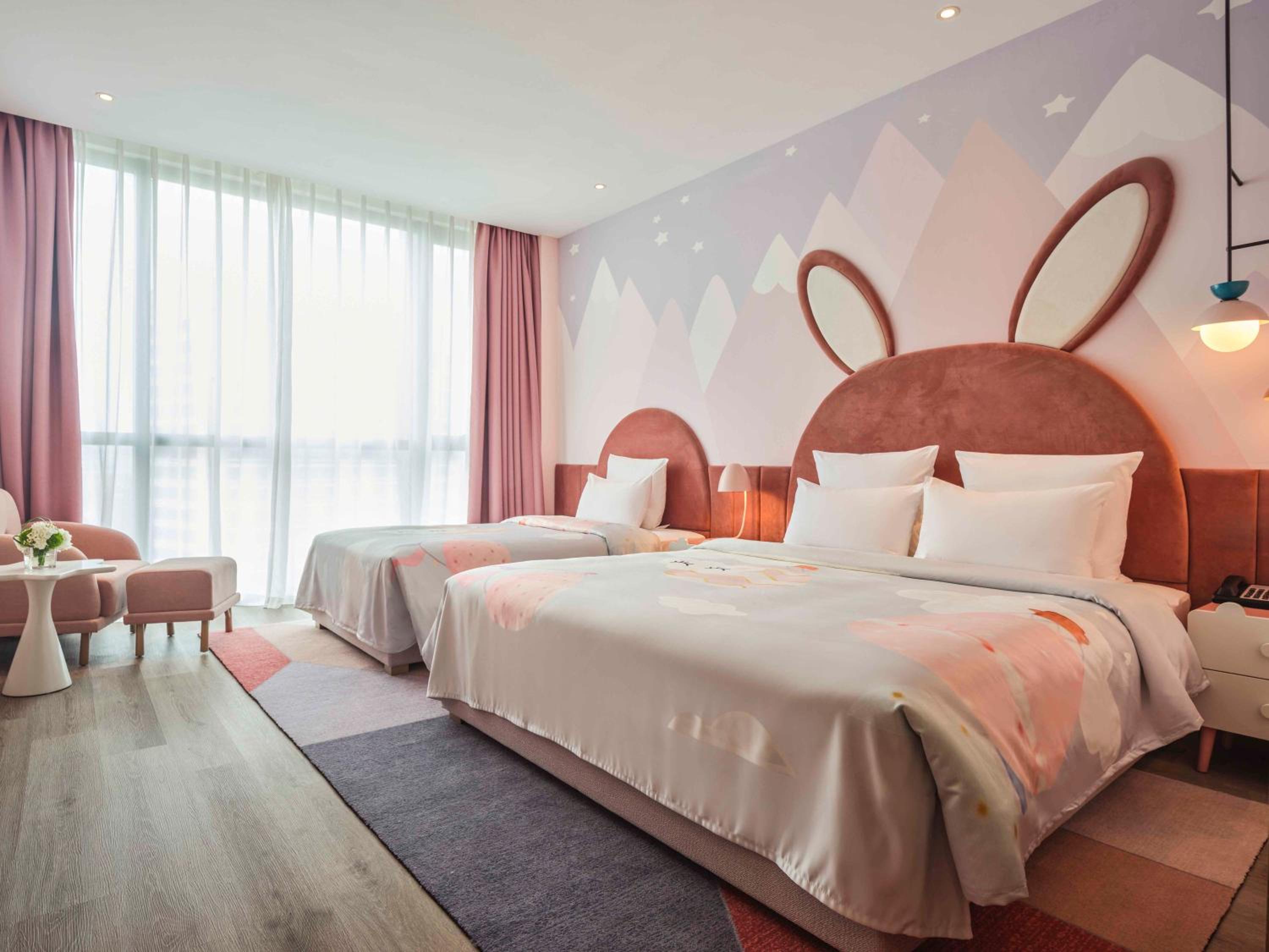 Premium Deluxe Family Suite Room