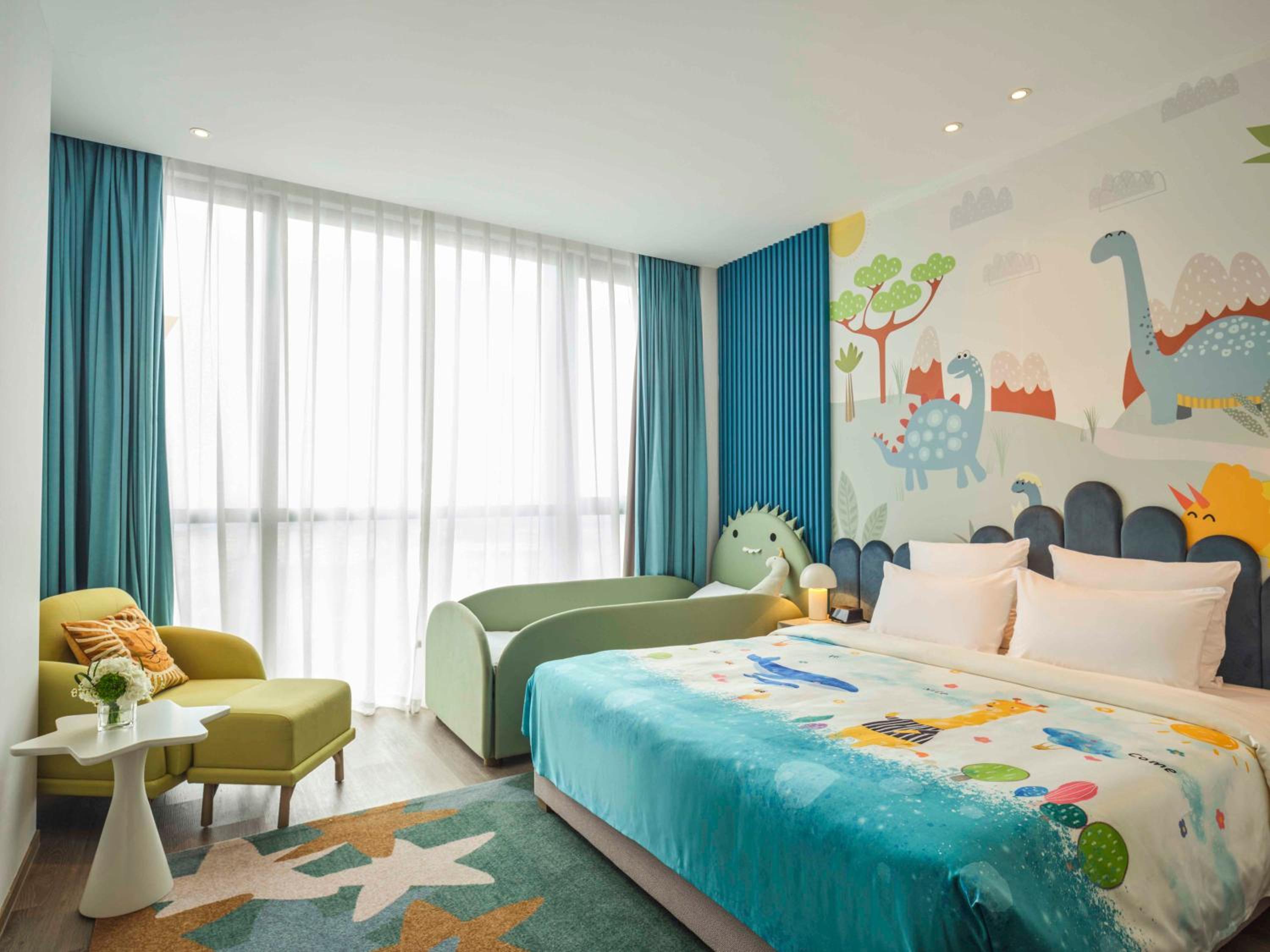 Premium Deluxe Family Room