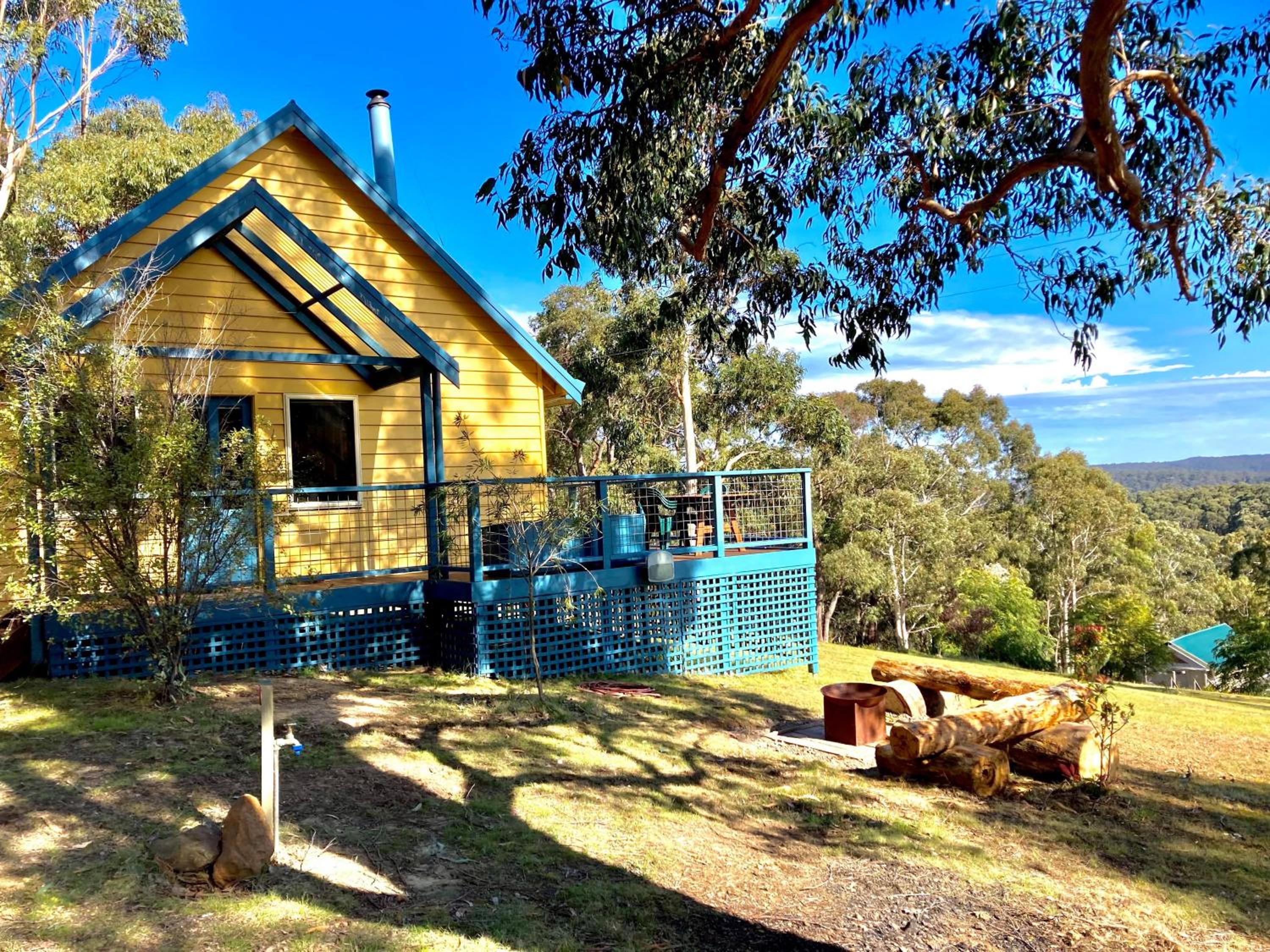 Two-Bedroom Cottage with Spa Bath photo 2