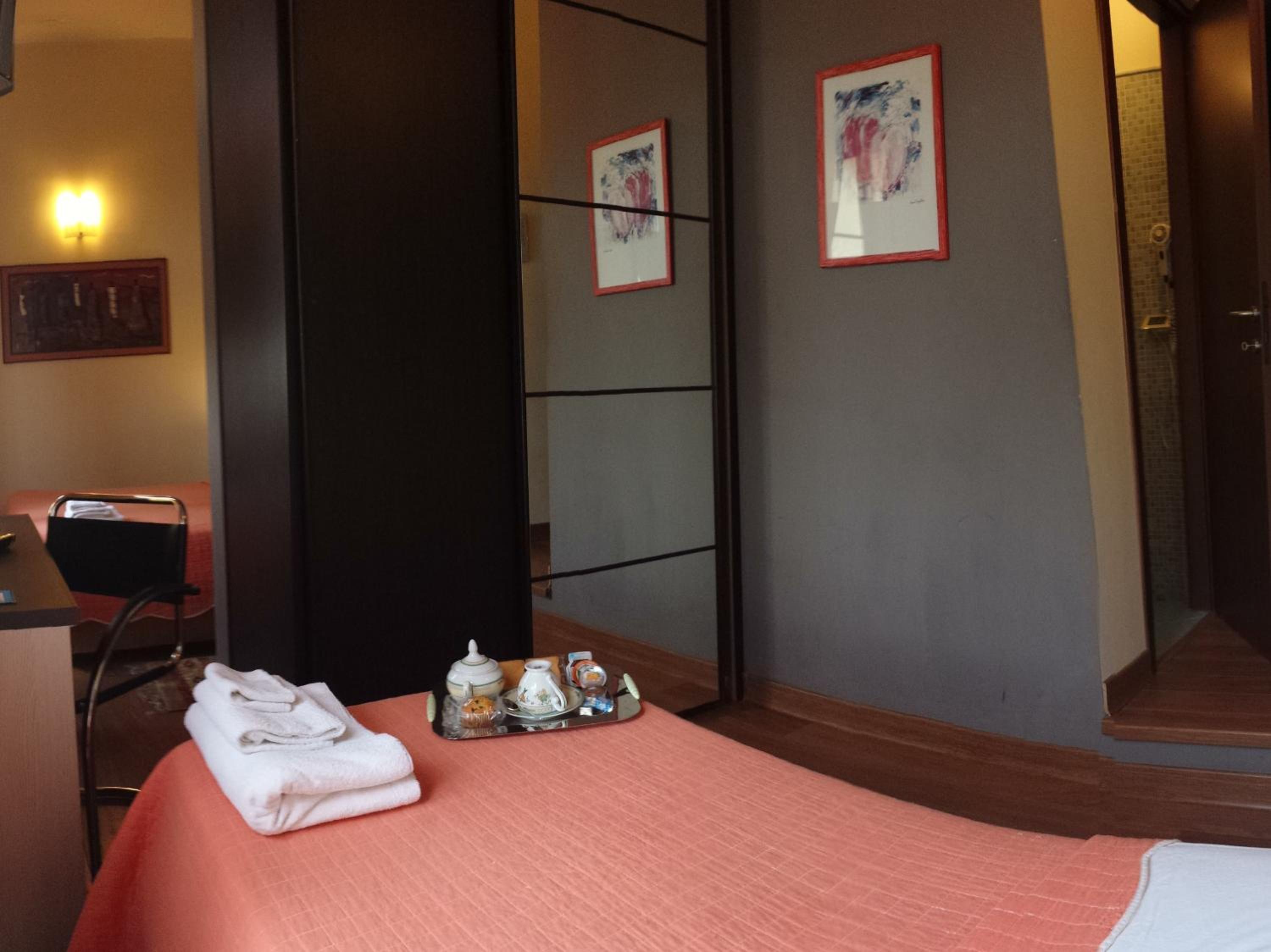 Triple Room - Photo 5