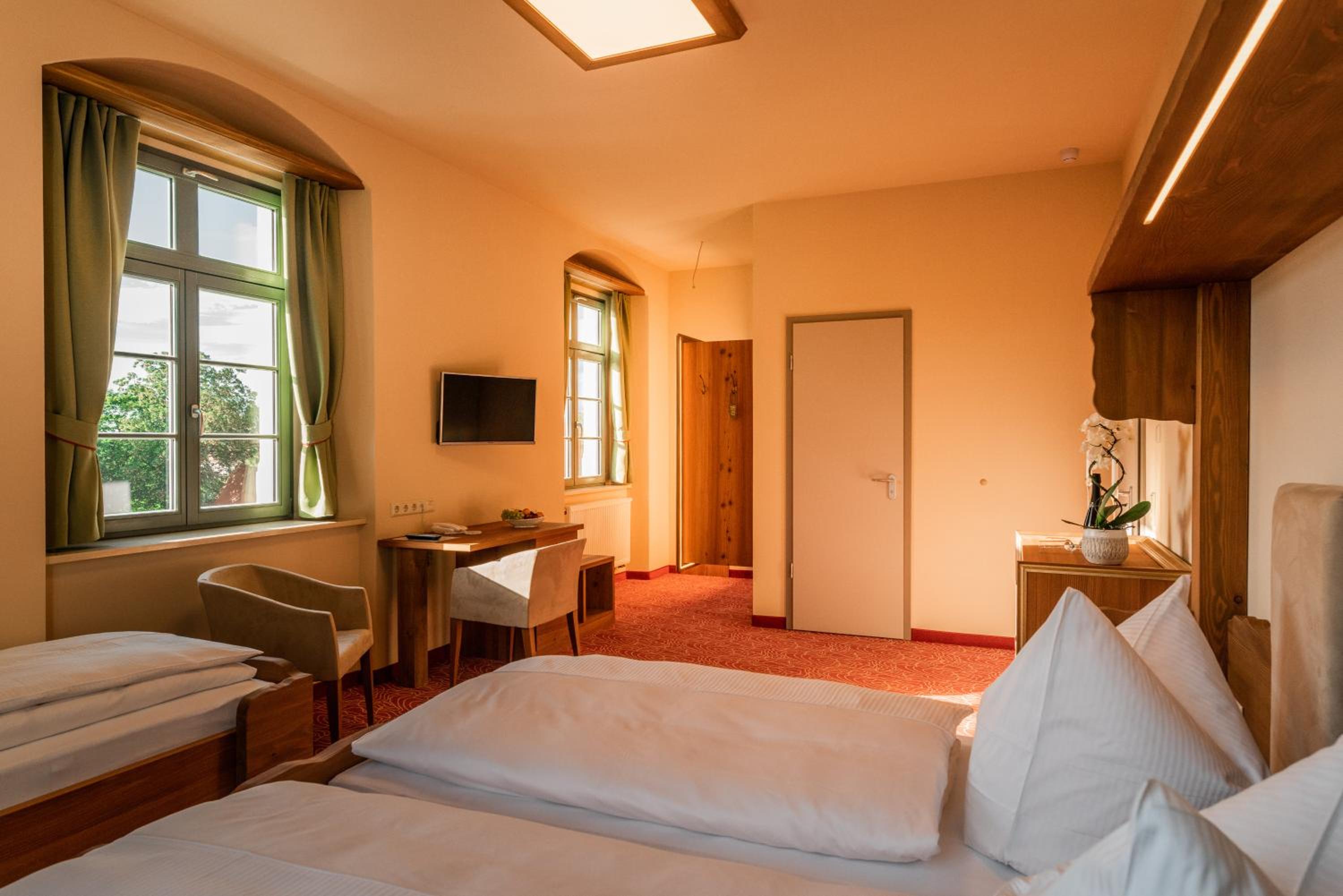 Comfort Triple Room