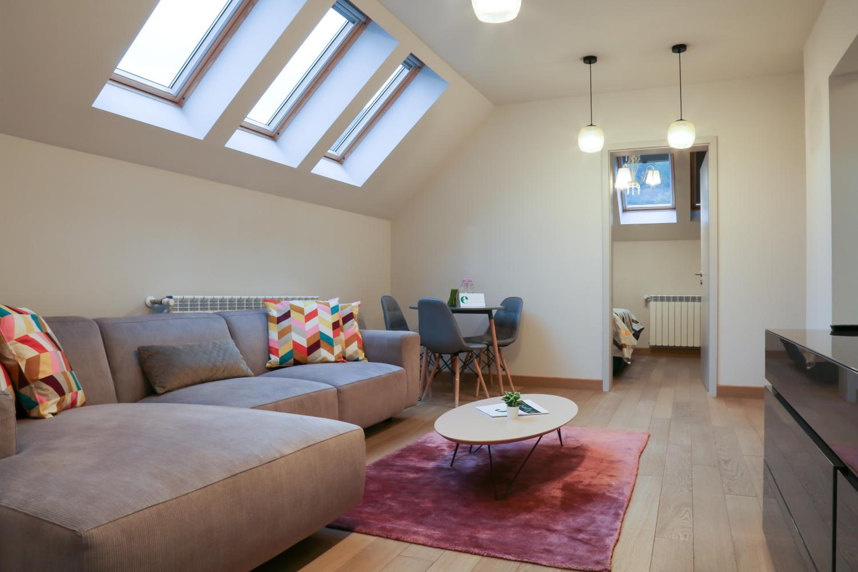 Loft - Photo 7